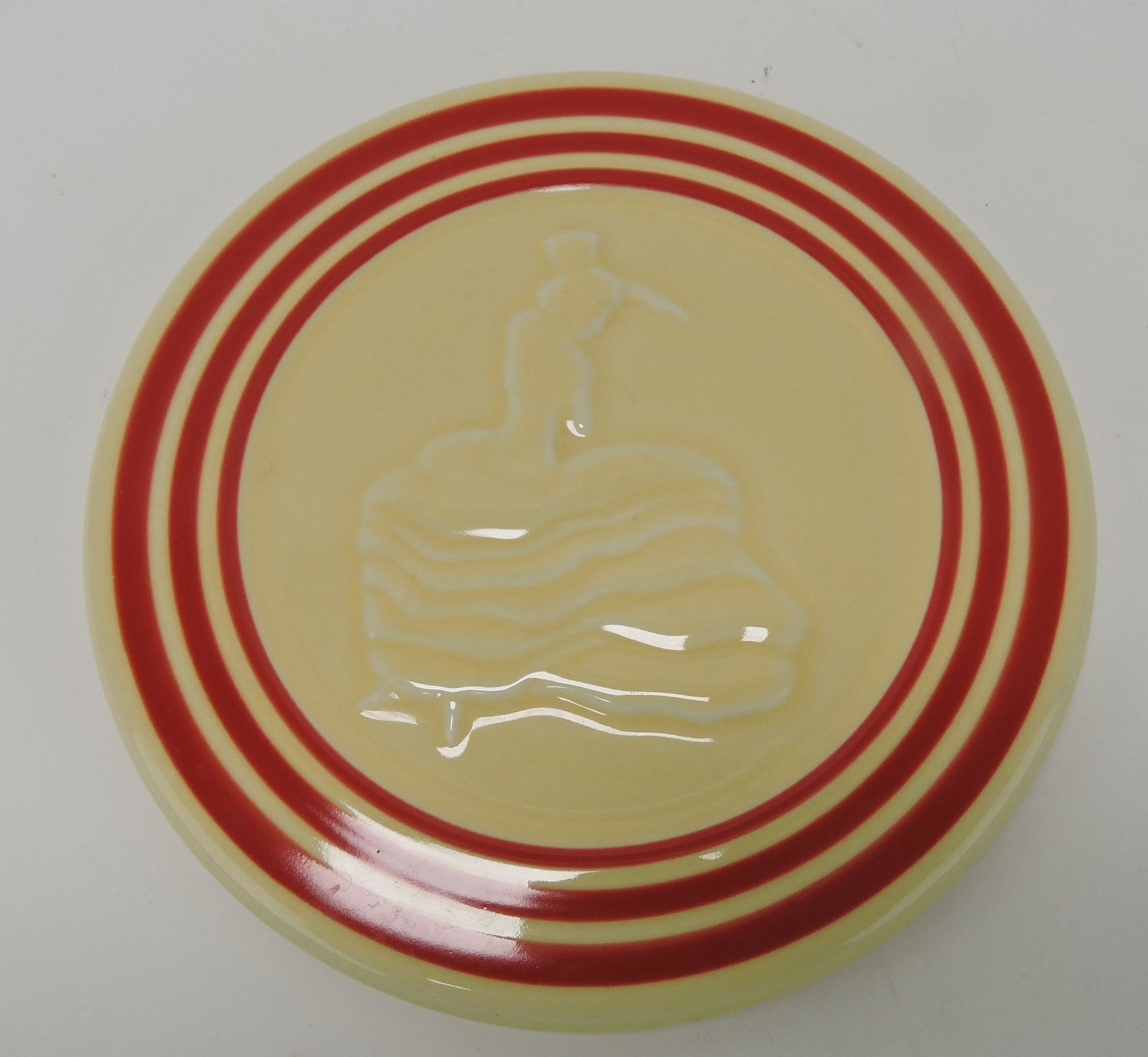 Fiesta Post 86 red stripe trivet (1 of 1)