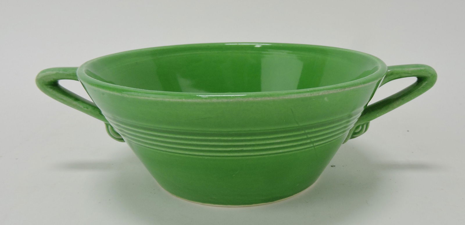 Fiesta Harlequin RARE medium green (1 of 2)