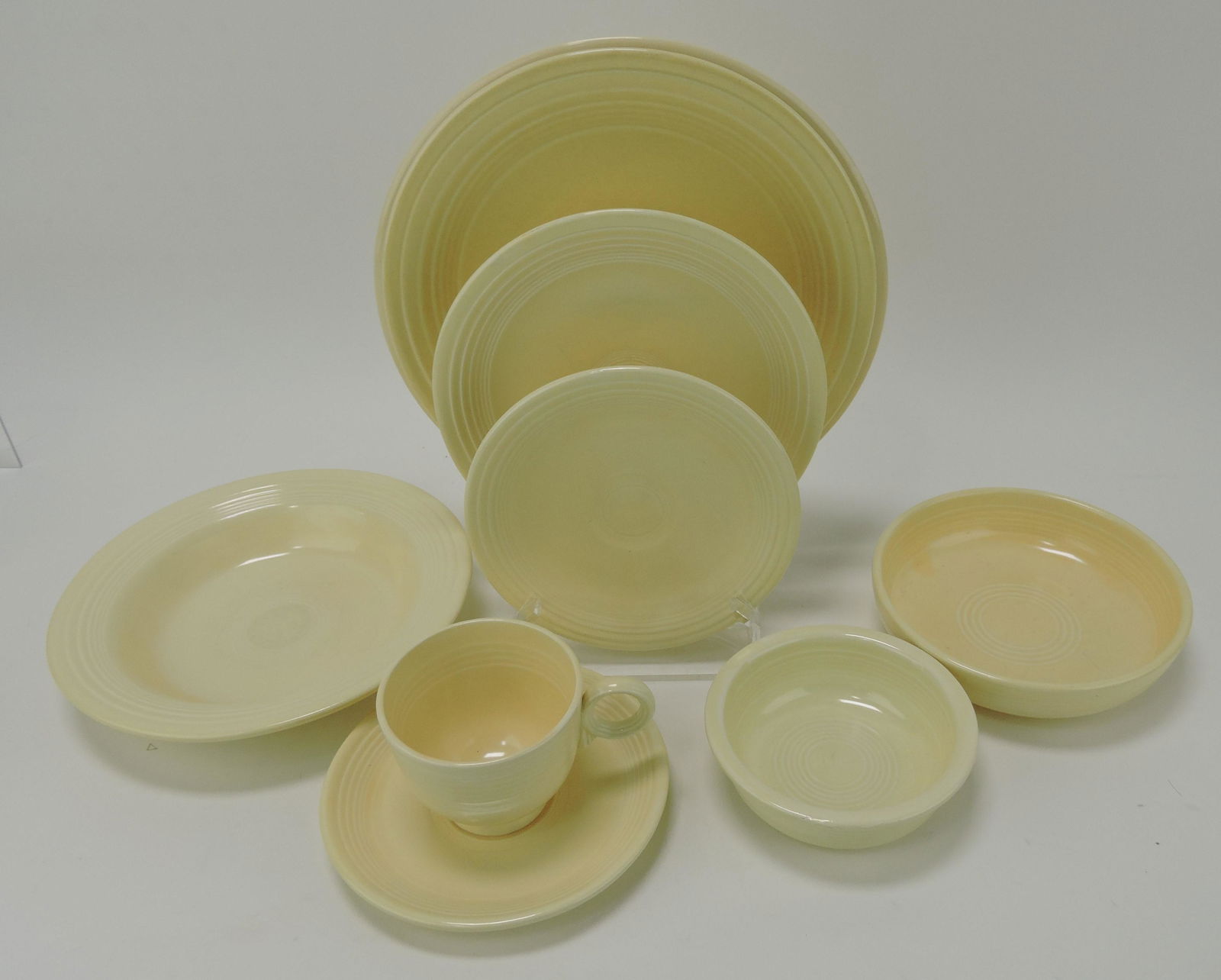 Fiesta 9 pc place setting, ivory, (1 of 1)