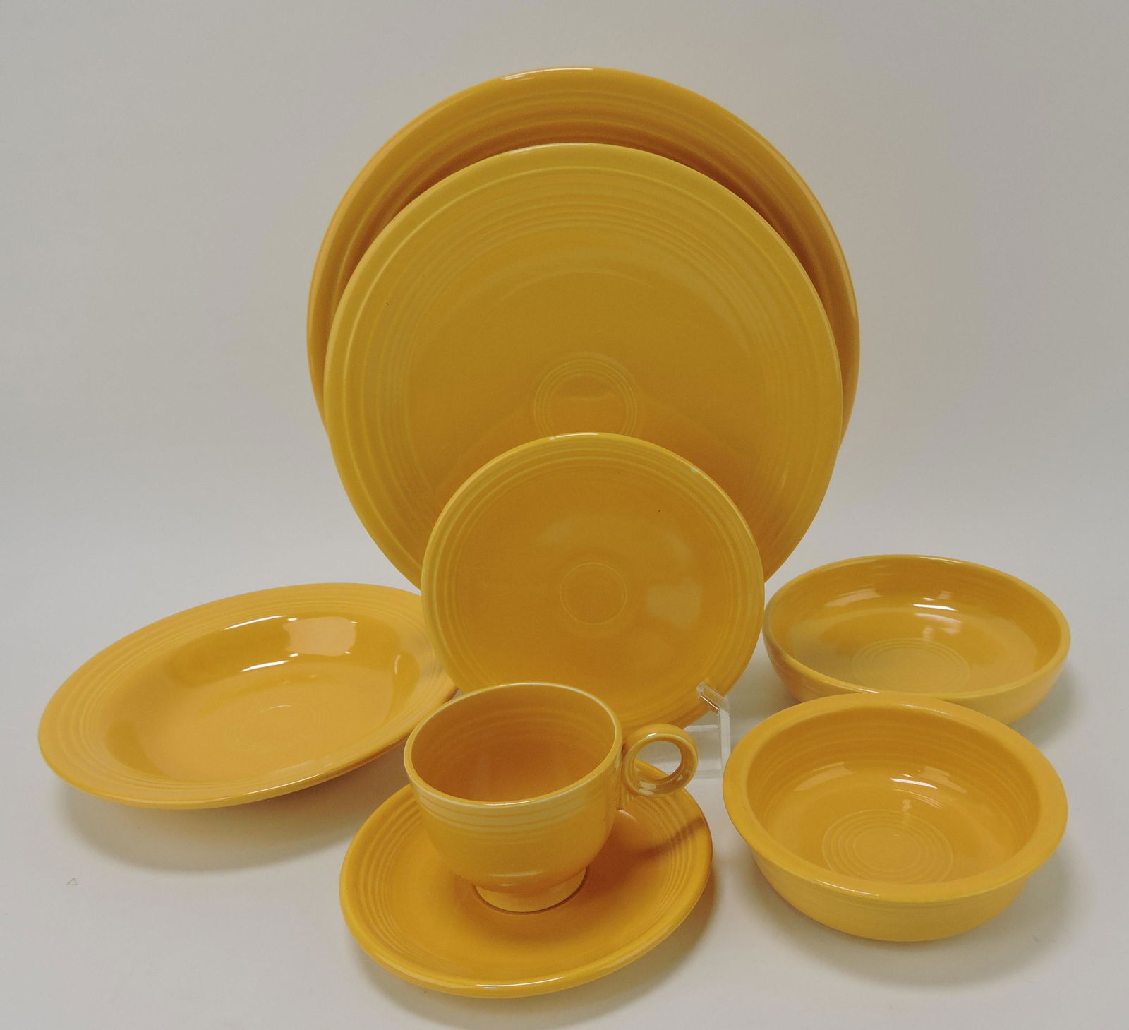 Fiesta 8 pc place setting, yellow, (1 of 1)