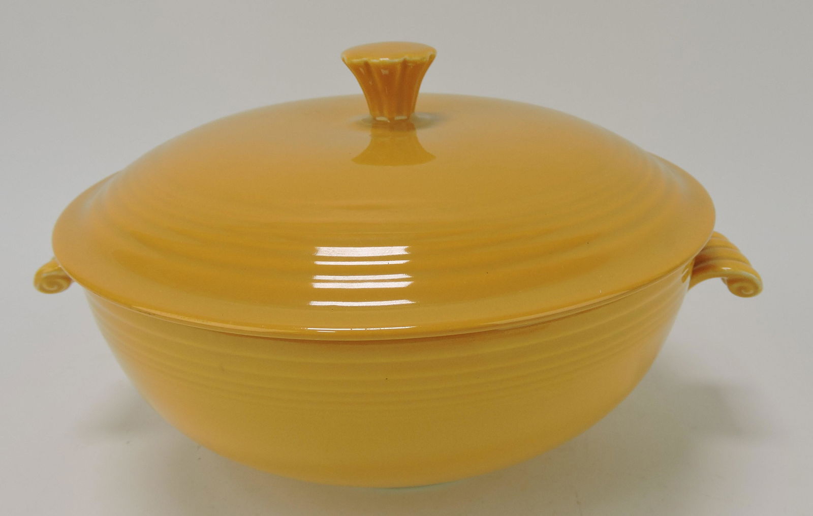 Fiesta casserole, yellow (1 of 1)