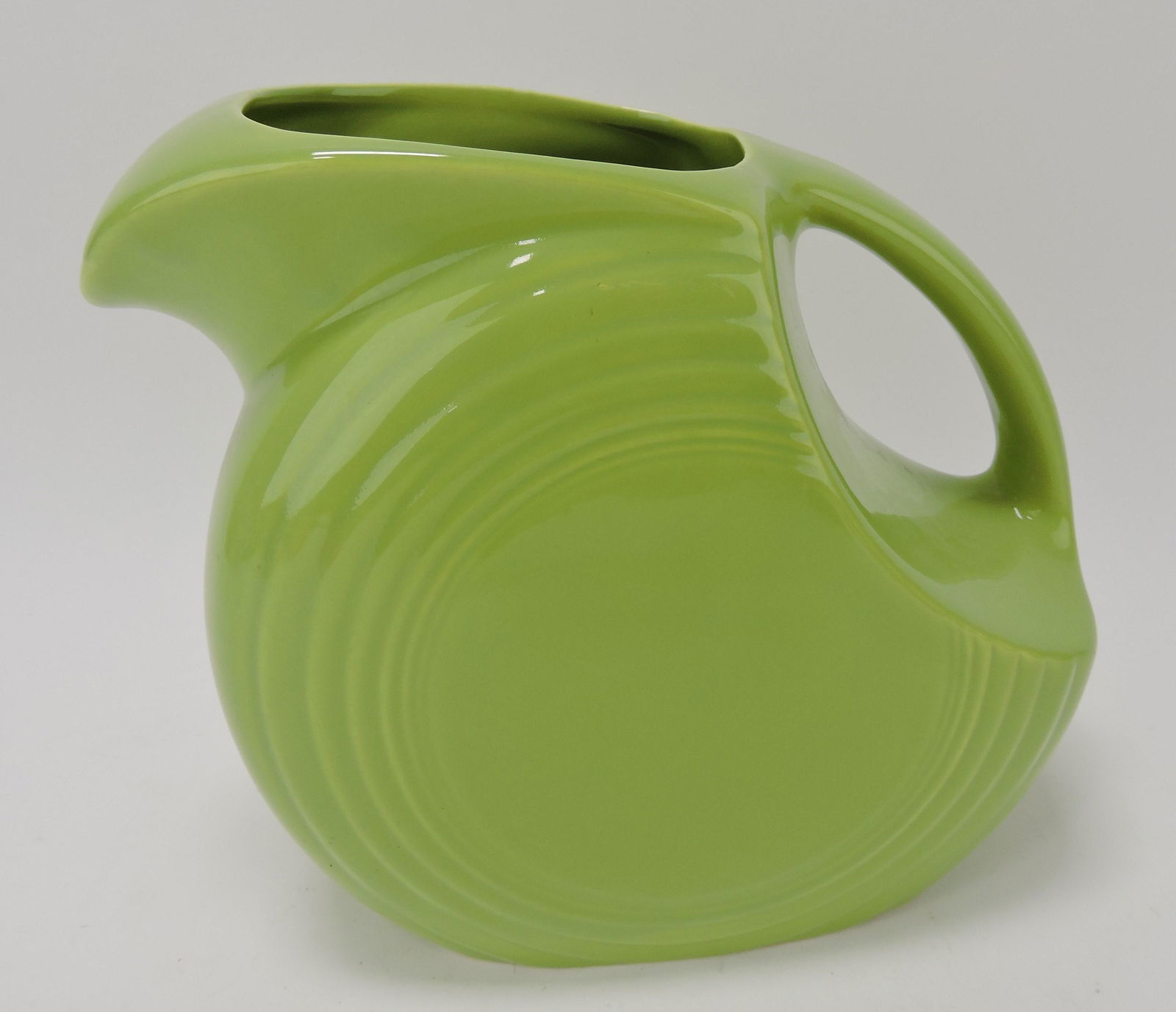 Fiesta disc water pitcher, chartreuse (1 of 1)
