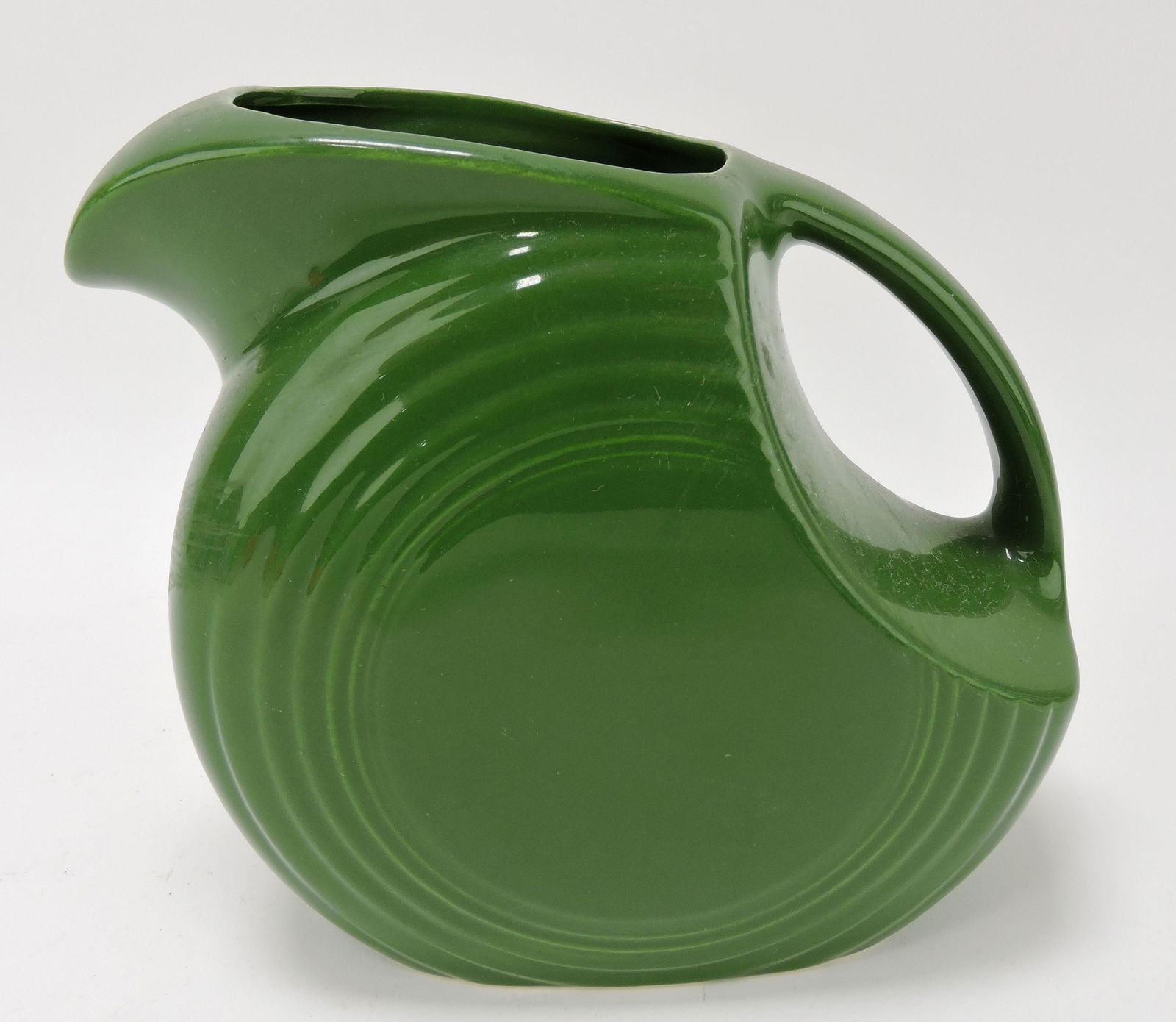 Fiesta disc water pitcher, dark green (1 of 1)