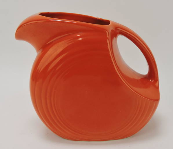 Fiesta disc water pitcher, red (0603) on Jun 25, 2022 Strawser