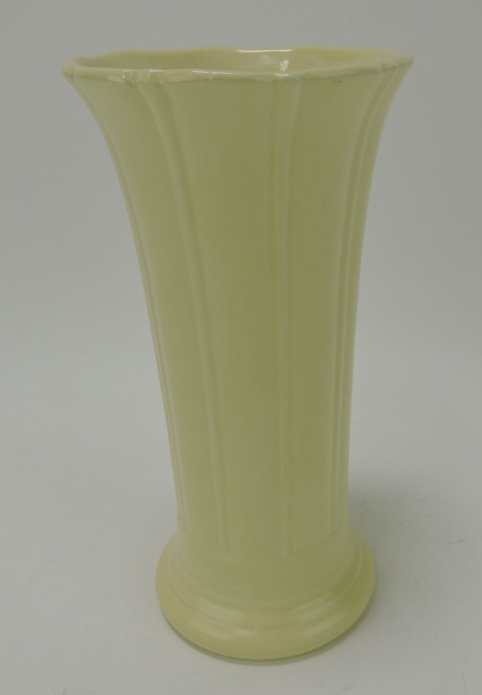 Fiesta 8" flower vase, ivory (1 of 1)