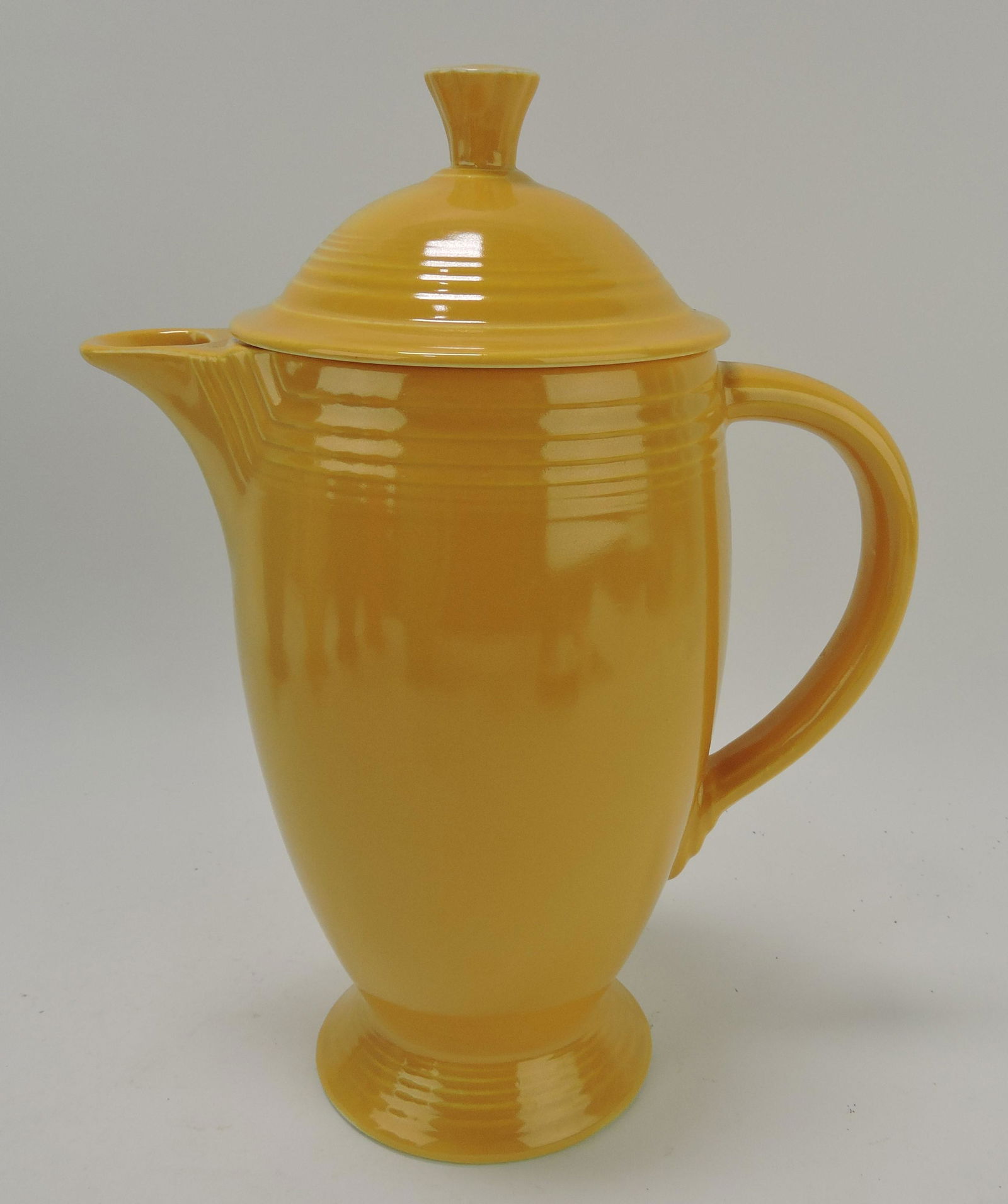 Fiesta coffee pot, yellow (1 of 1)