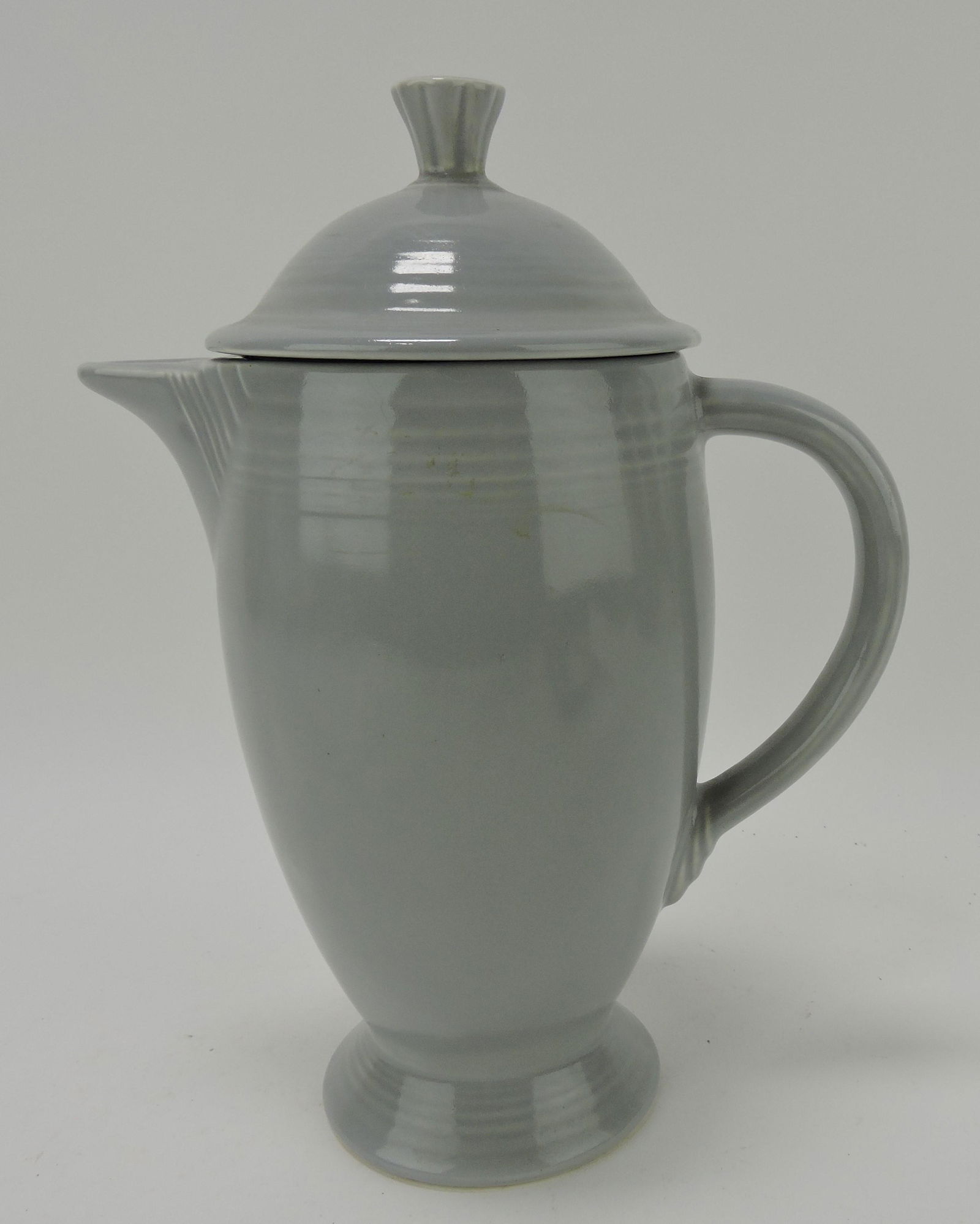 Fiesta coffee pot, gray (1 of 1)
