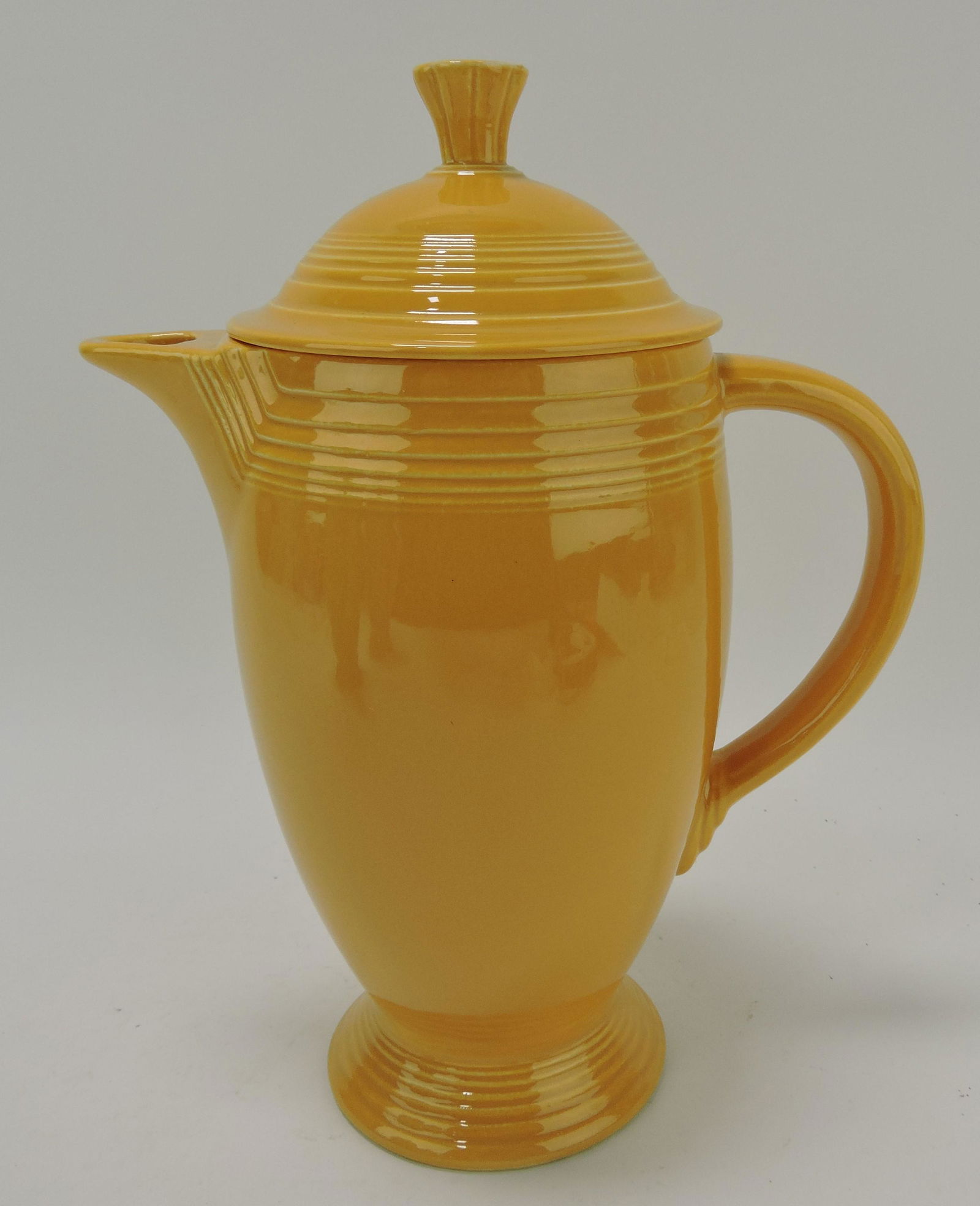 Fiesta coffee pot, yellow (1 of 1)