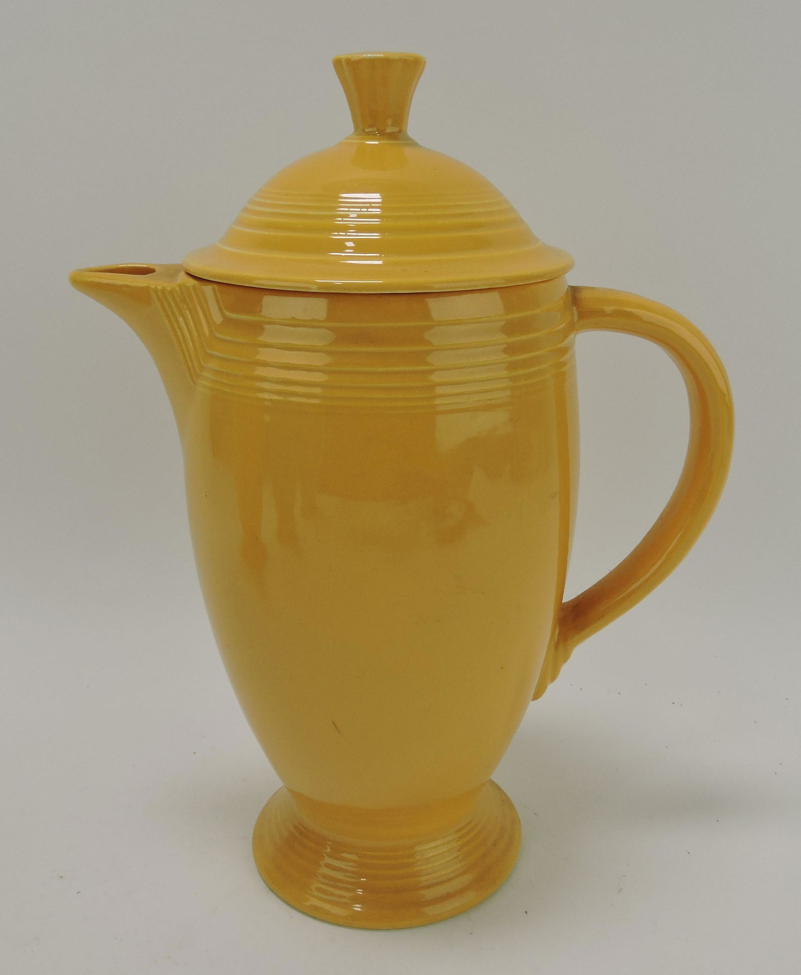 Fiesta coffee pot, yellow (1 of 1)
