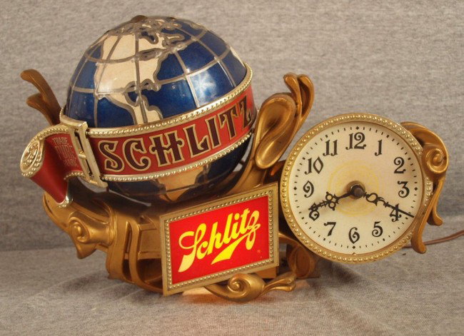 Schlitz lighted globe advertising clock: Schlitz lighted globe advertising clock