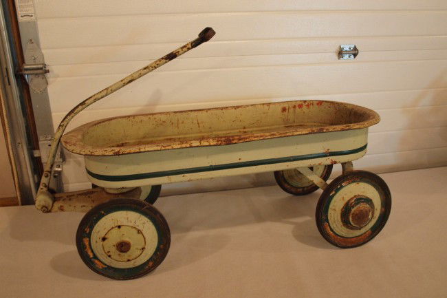 Green coaster wagon: Green coaster wagon