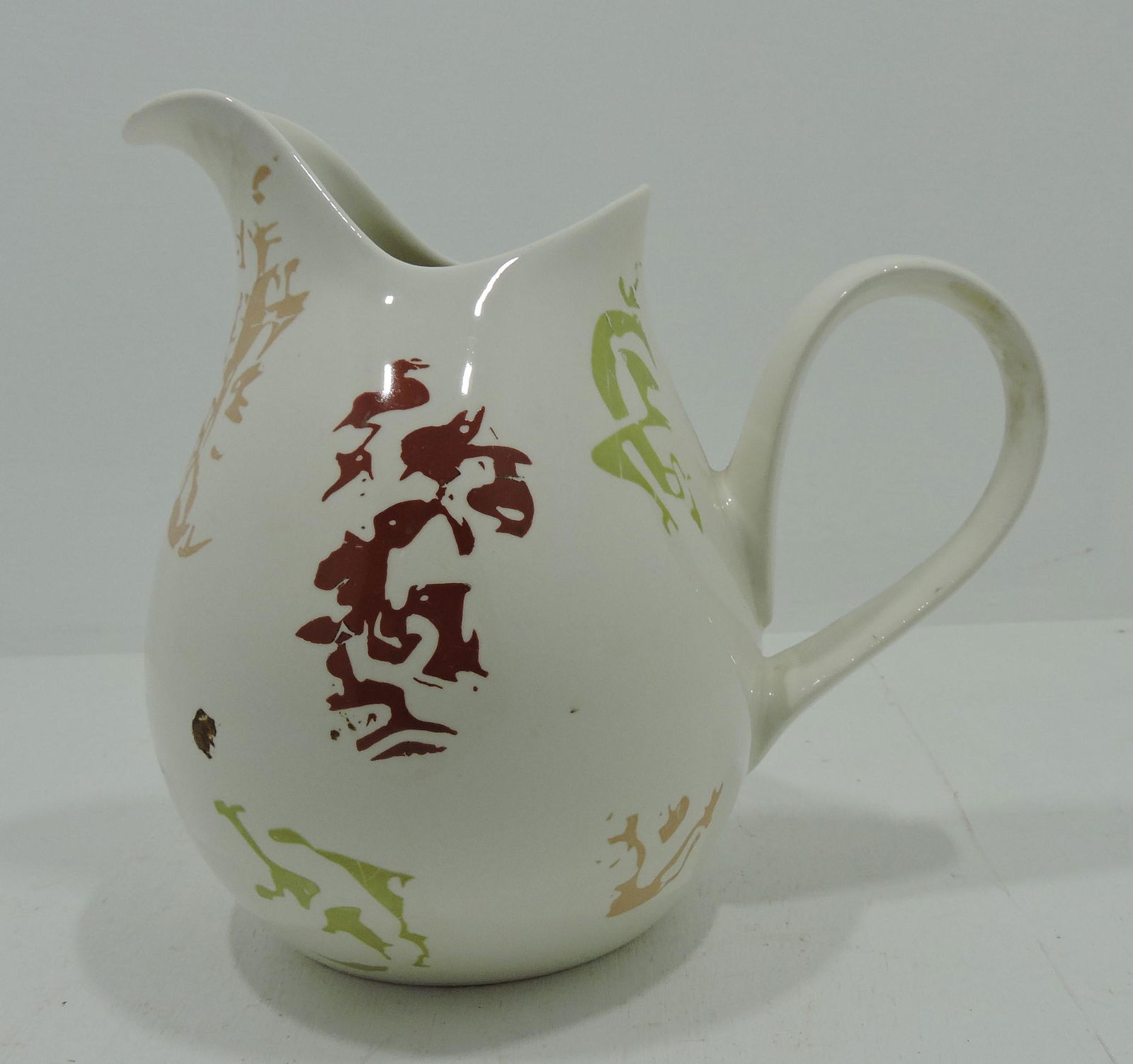 Hall China Tomorrow's Classic pitcher, (1 of 1)