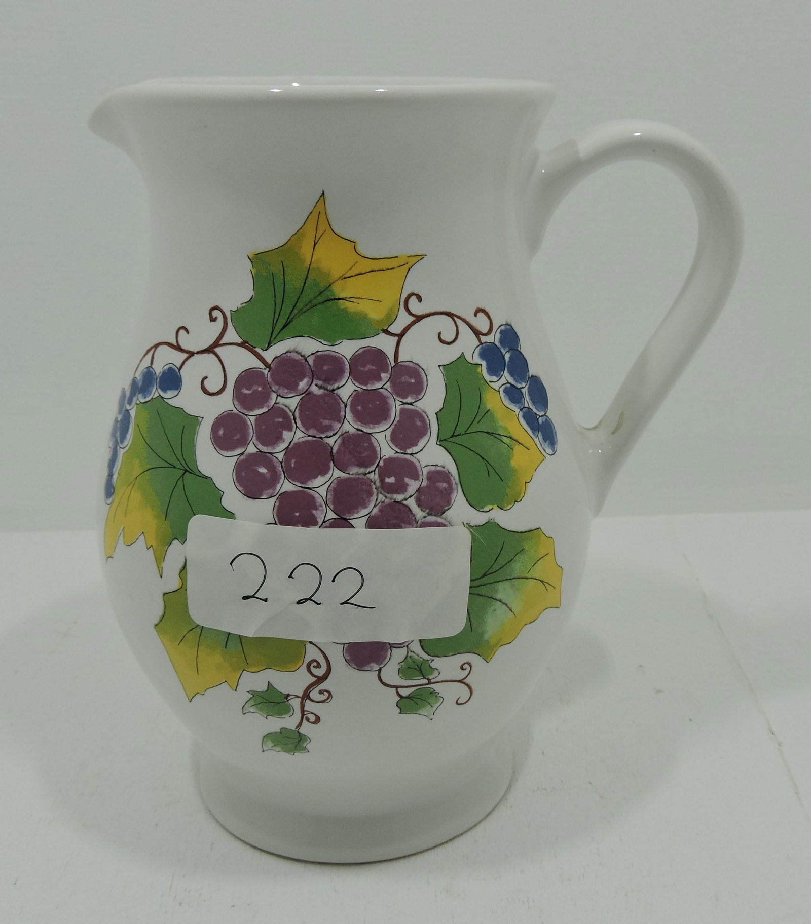 Hall China Vineyard pitcher with design (1 of 1)