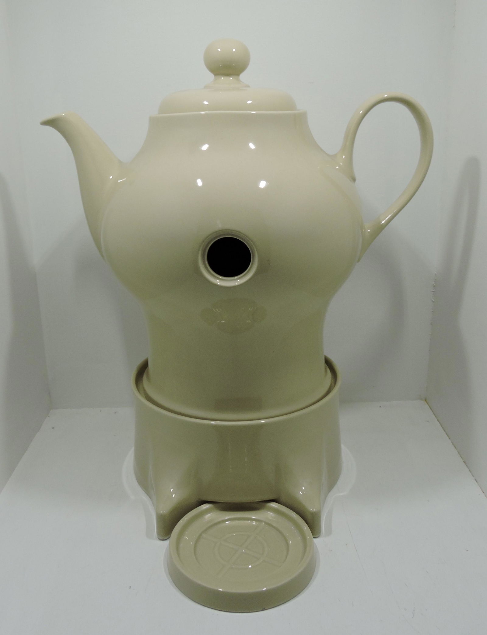 Hall China large teapot form tea (1 of 1)