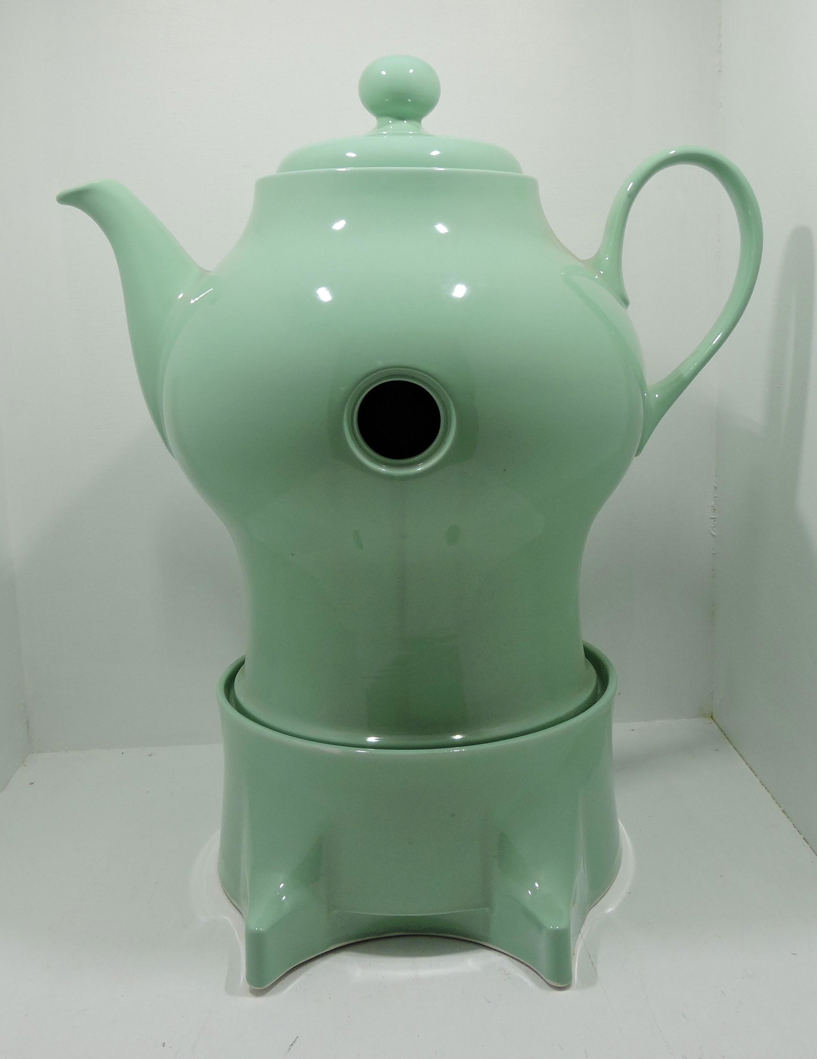 Hall China large teapot form tea (1 of 1)