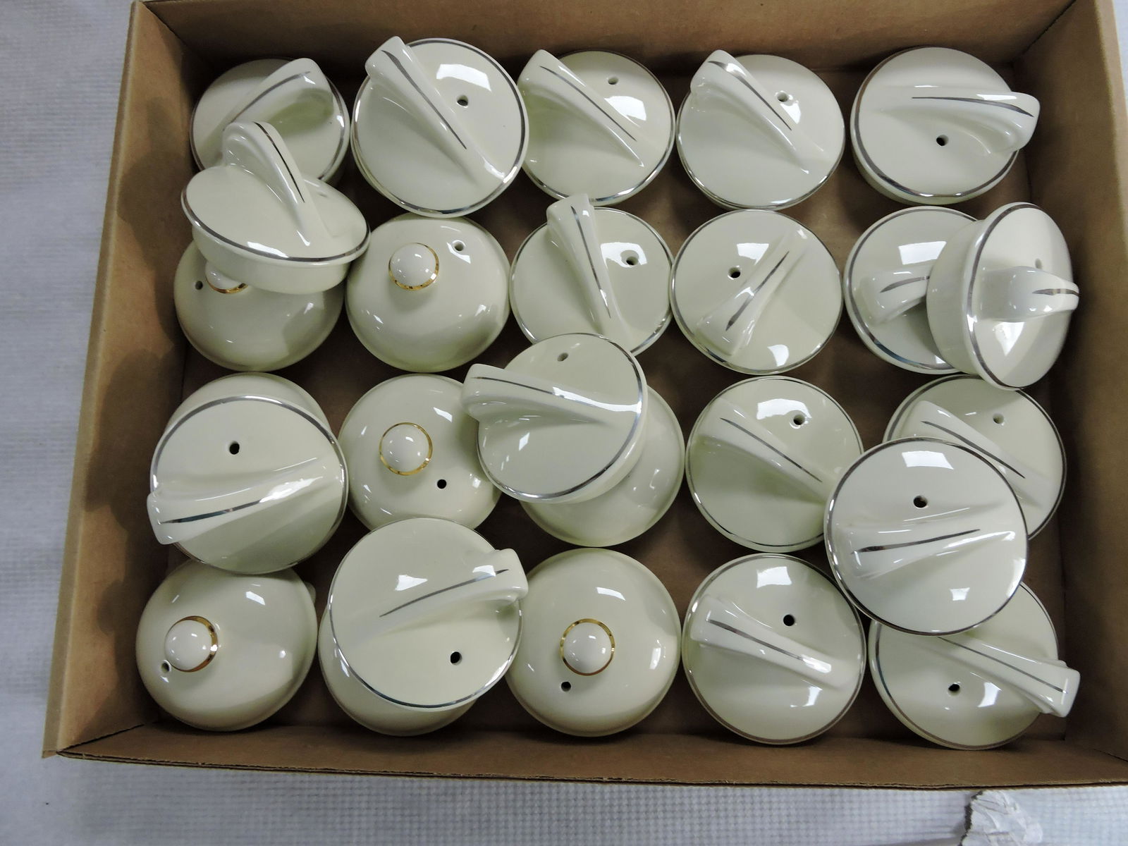 Hall China lot of 27 teapot lids (1 of 1)