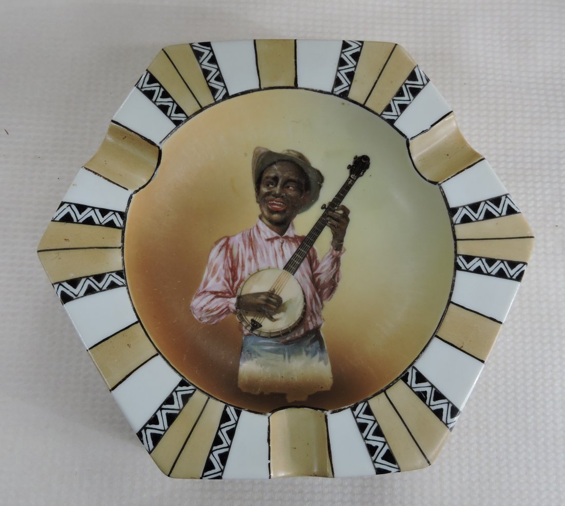 Black Americana Nippon ashtray with banjo: player
