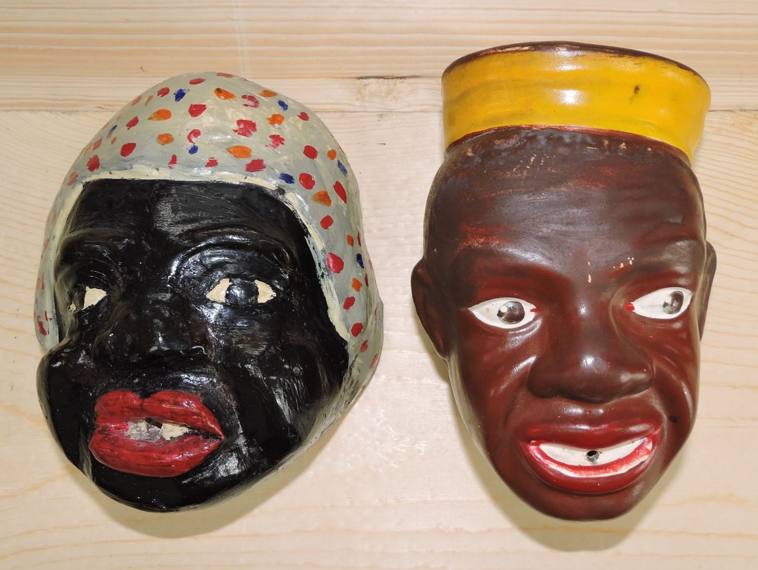 Black Americana lot of 2 string holders: .