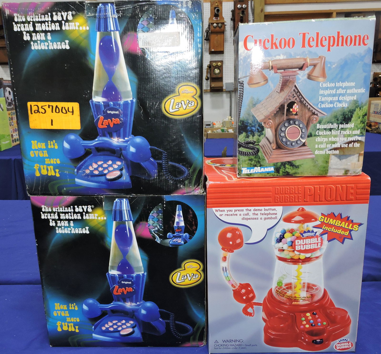 Lot of 4 novelty telephones: 2 Lava lamps, (1 of 1)