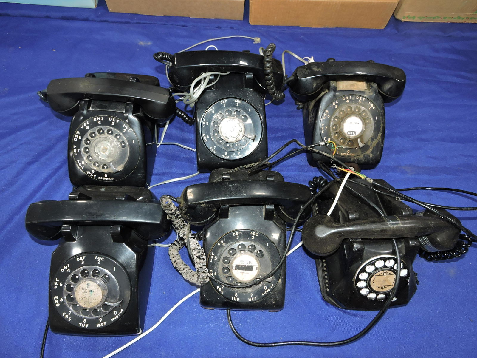 Lot of 6 rotary dial desk telephones (1 of 1)