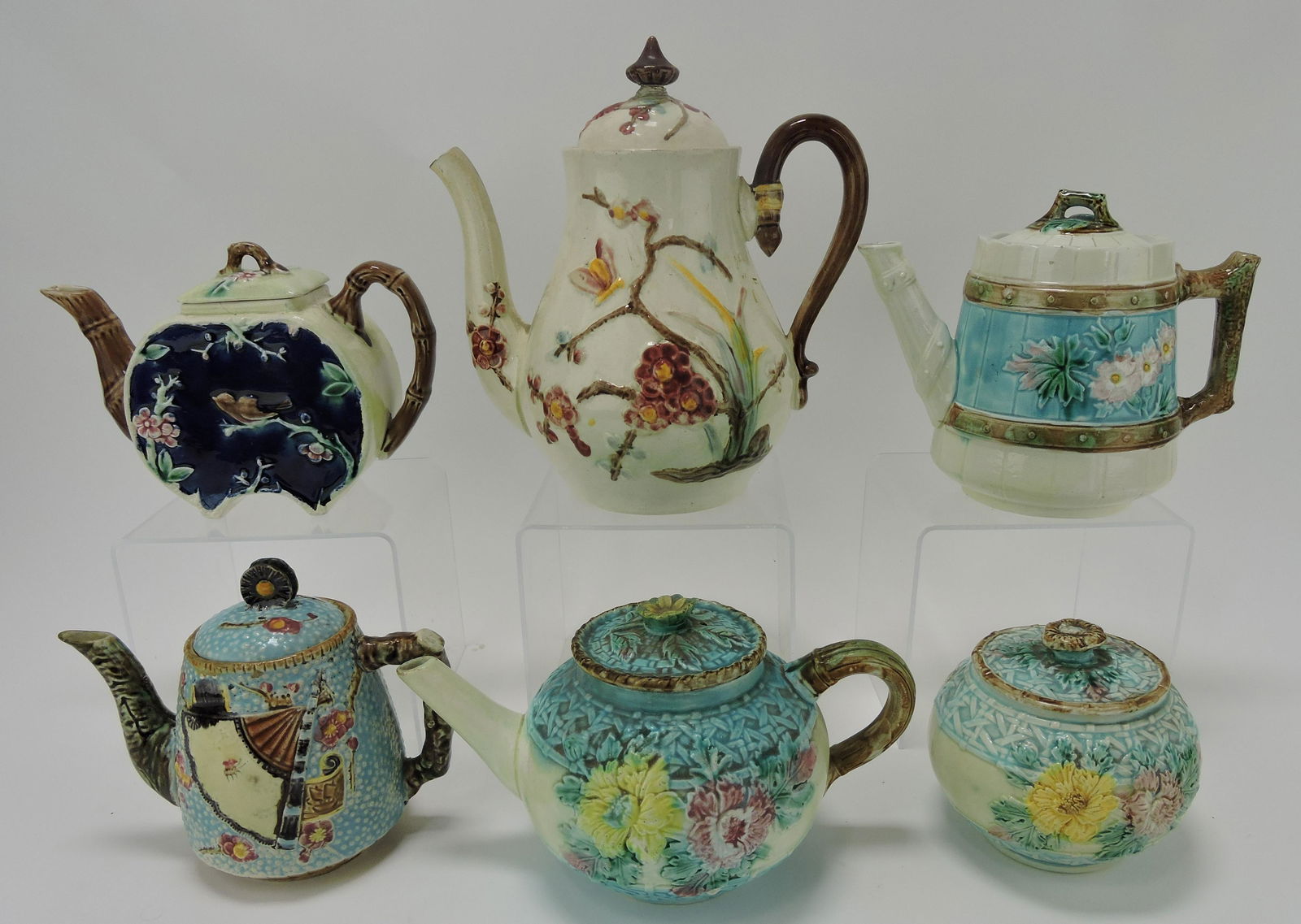Majolica lot of 5 teapots and 1 sugar, (1 of 1)