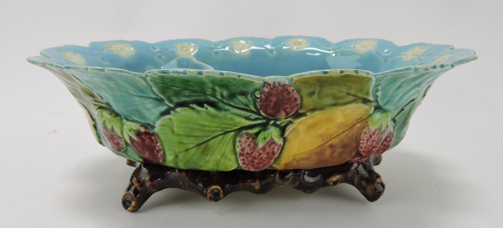 French Salins majolica strawberry: server, 10 1/2", hairline