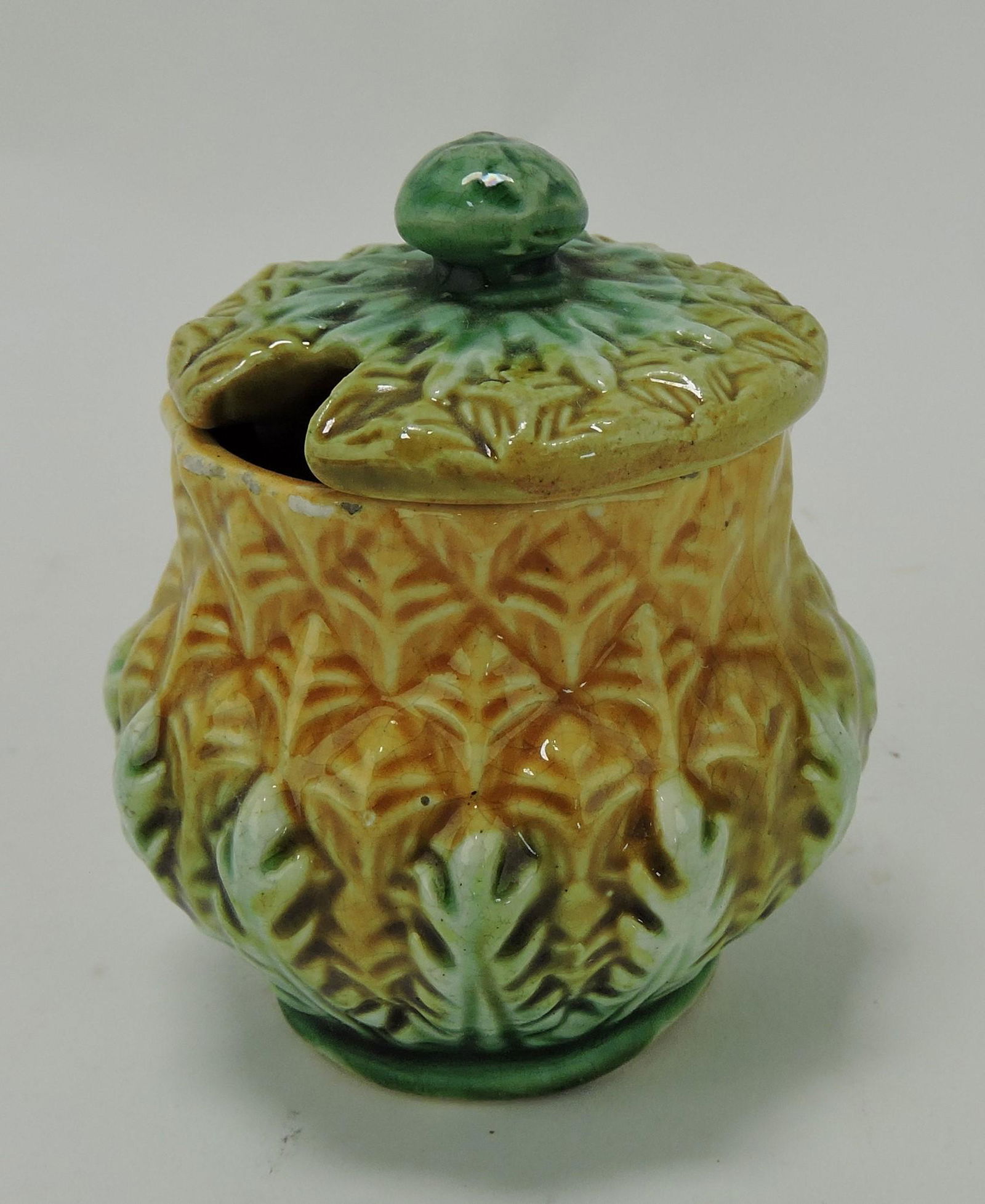 Majolica pineapple mustard pot, 2 1/2": .
