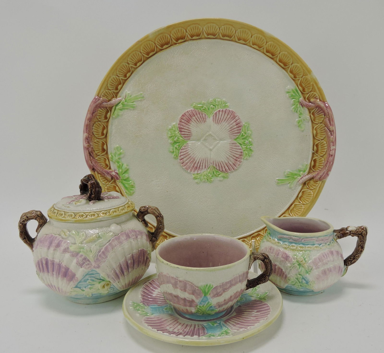 Wardle majolica shell and coral partial (1 of 1)