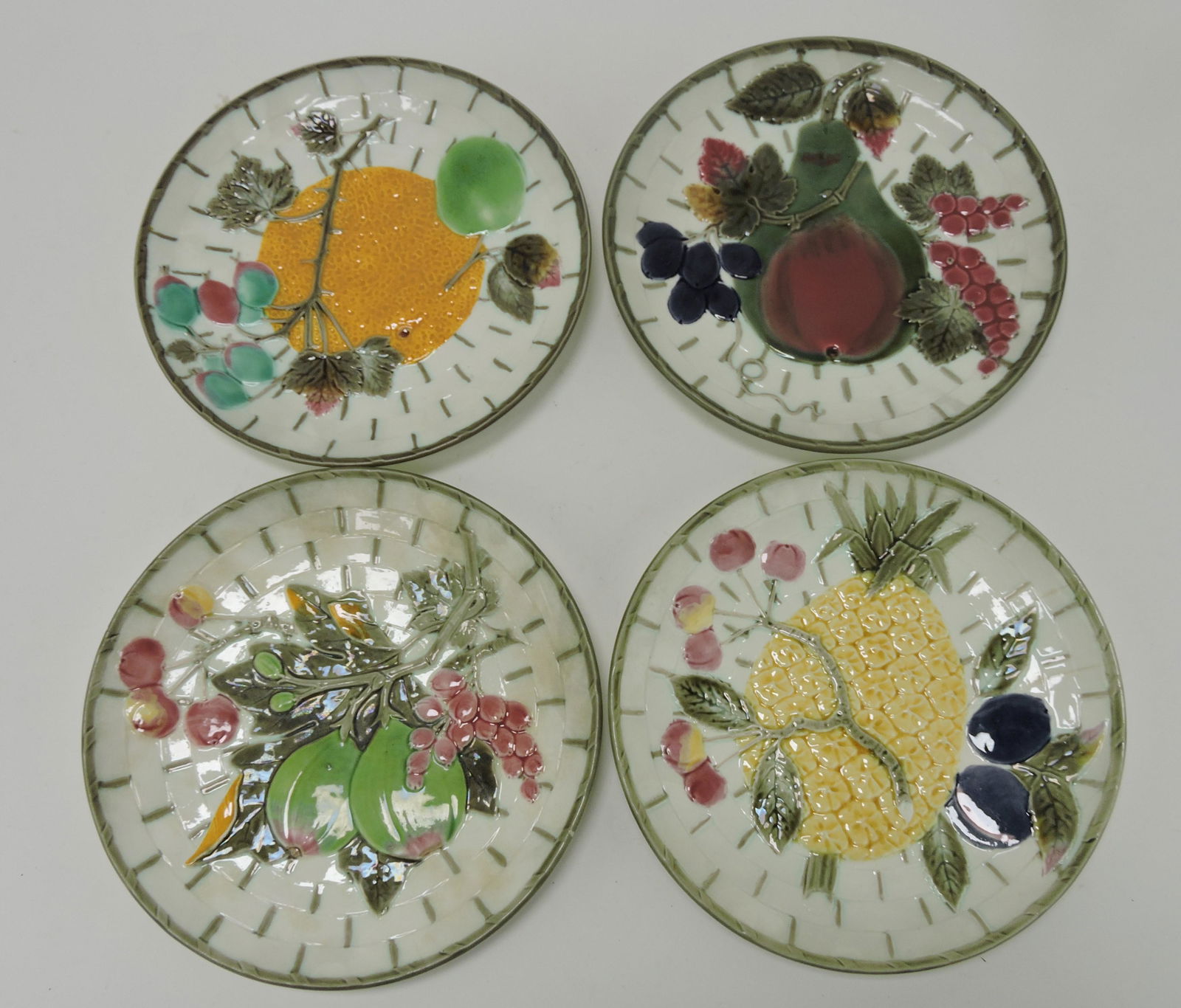 Wedgwood majolica Argenta set of (1 of 1)