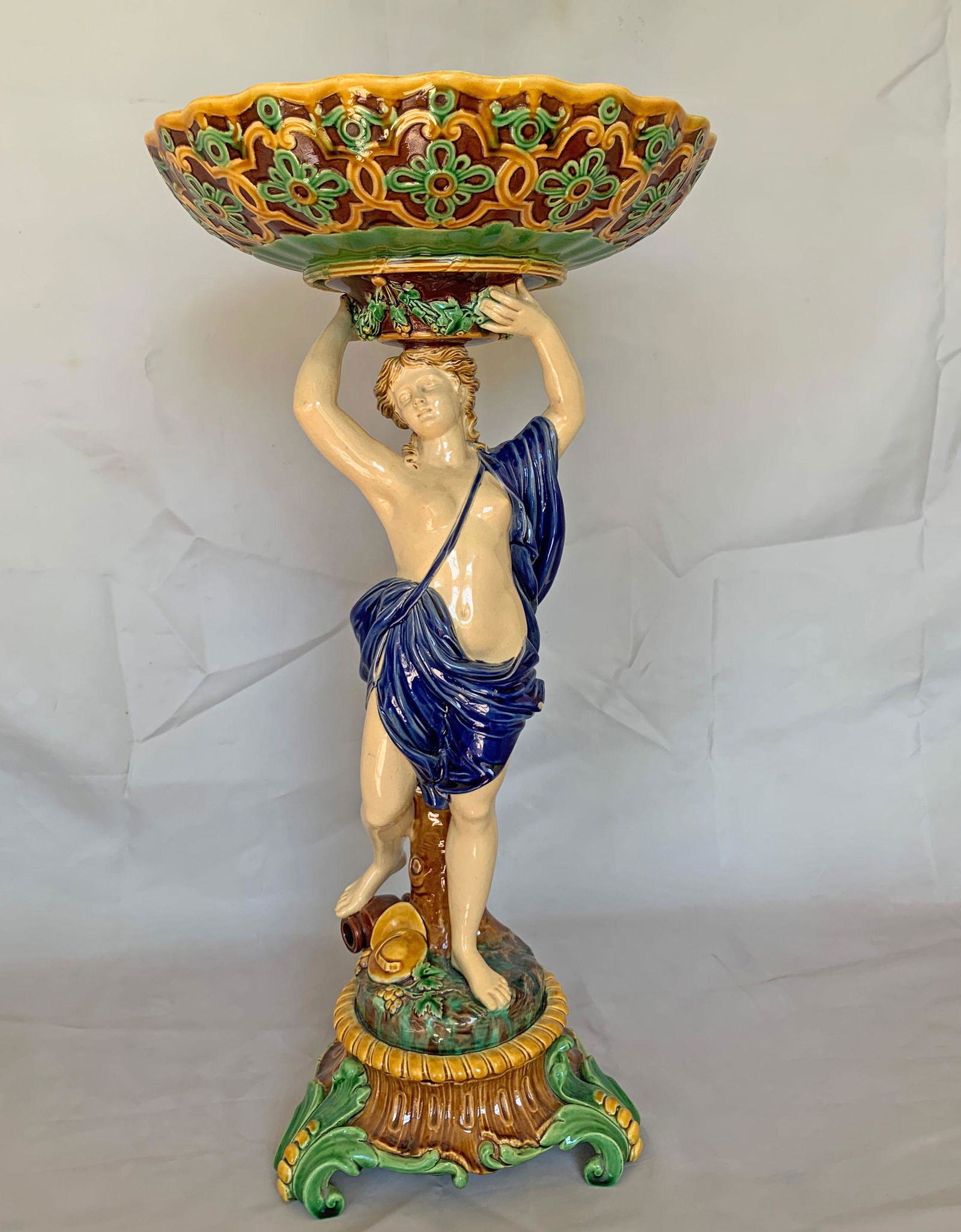 Minton majolica table center compote (1 of 3)