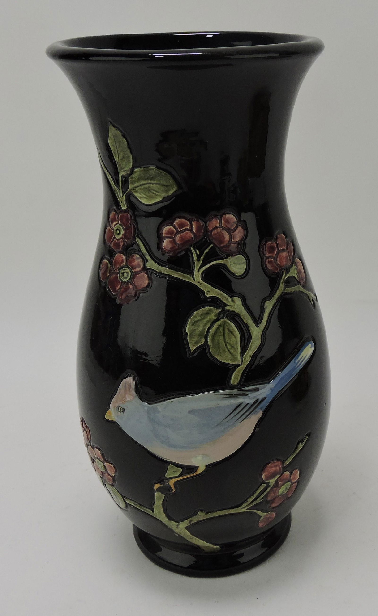 Weller Rosemont 10" vase (1 of 2)