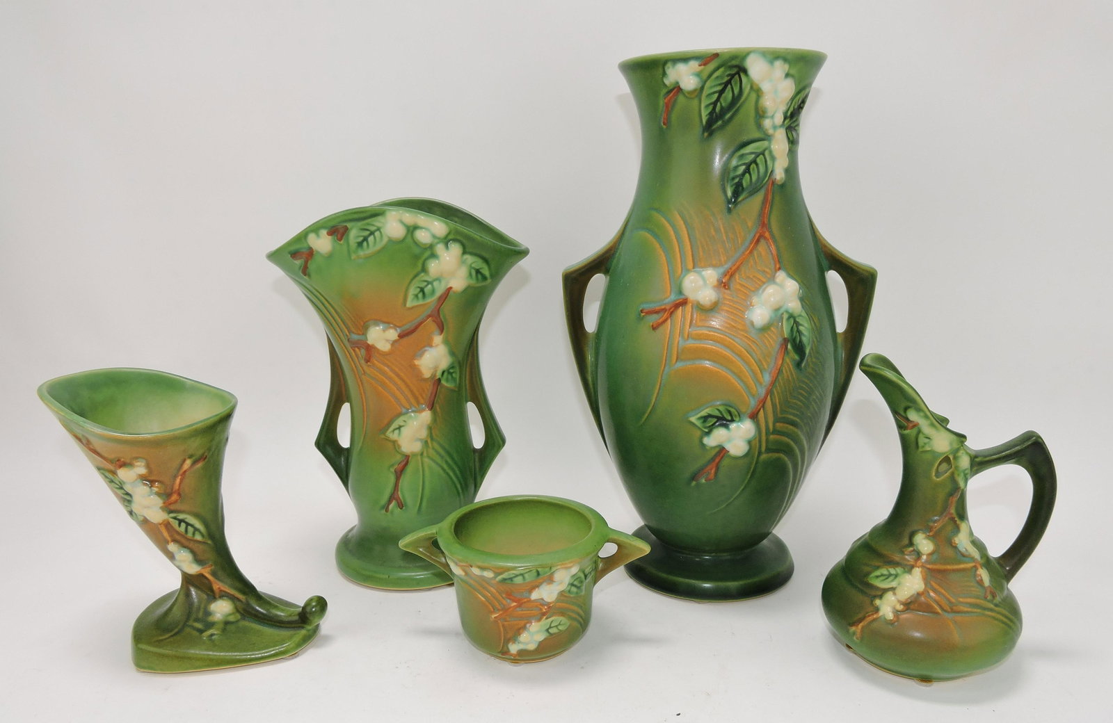 Roseville green Snowberry lot of (1 of 1)