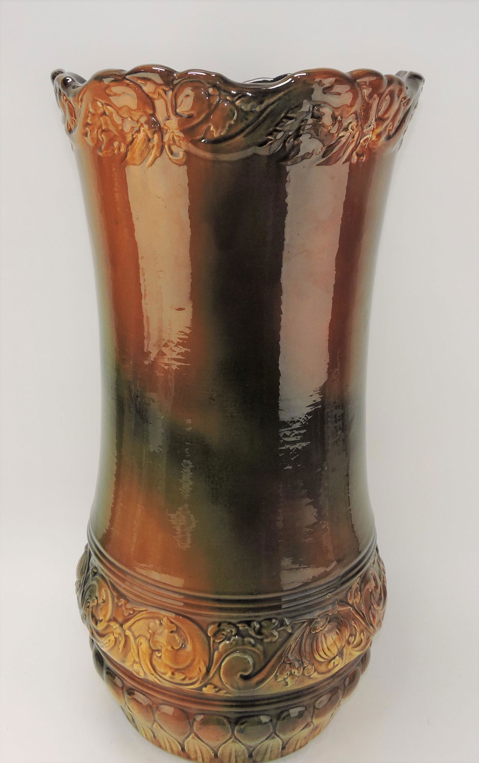 Pottery umbrella stand with blended (1 of 1)