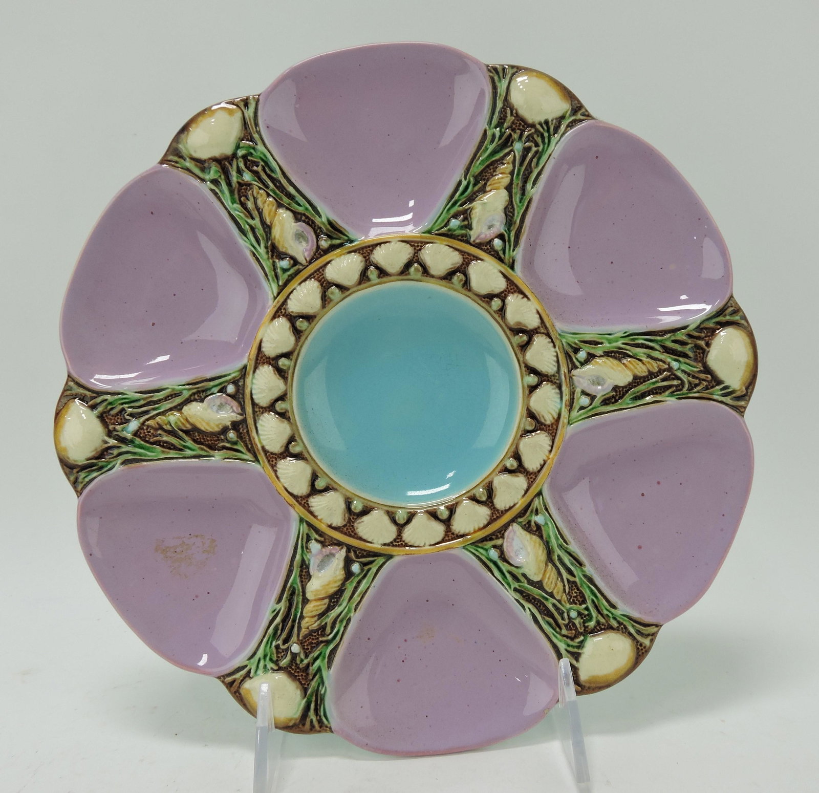 Minton majolica pink six well oyster: plate, 9", shape no. 1323