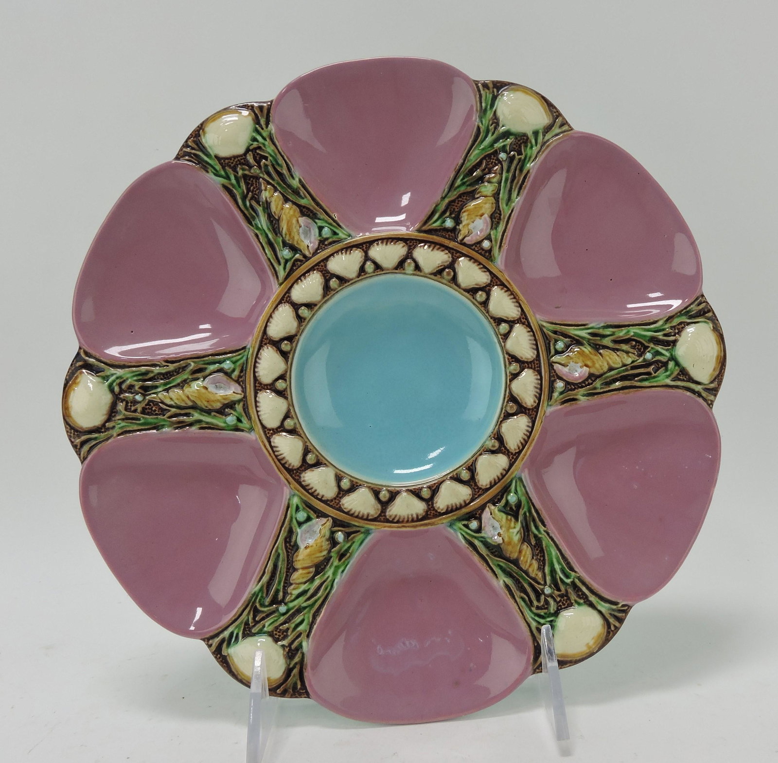 Minton majolica pink six well oyster: plate, 9", shape no. 1323