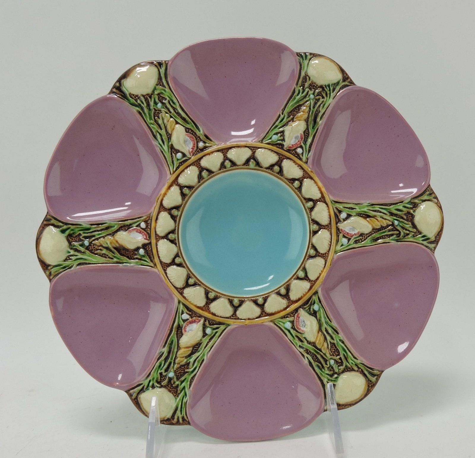 Minton majolica pink six well oyster: plate, 9", shape no. 1323
