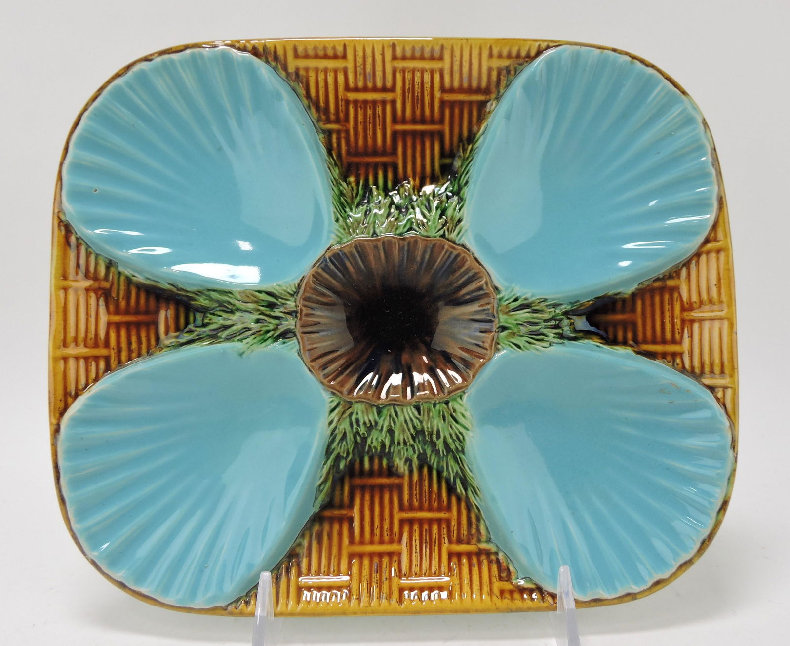 Minton rare 4 well majolica oyster (1 of 1)