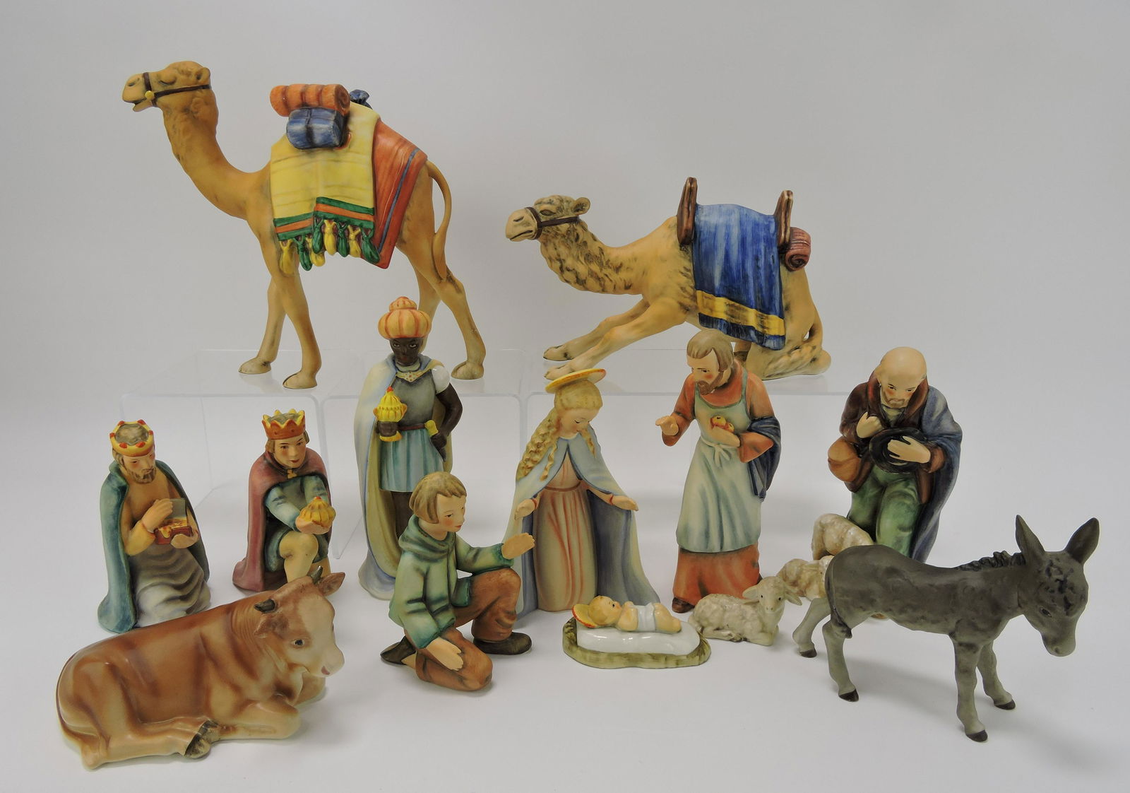Hummel 13 piece Nativity set, (1 of 1)