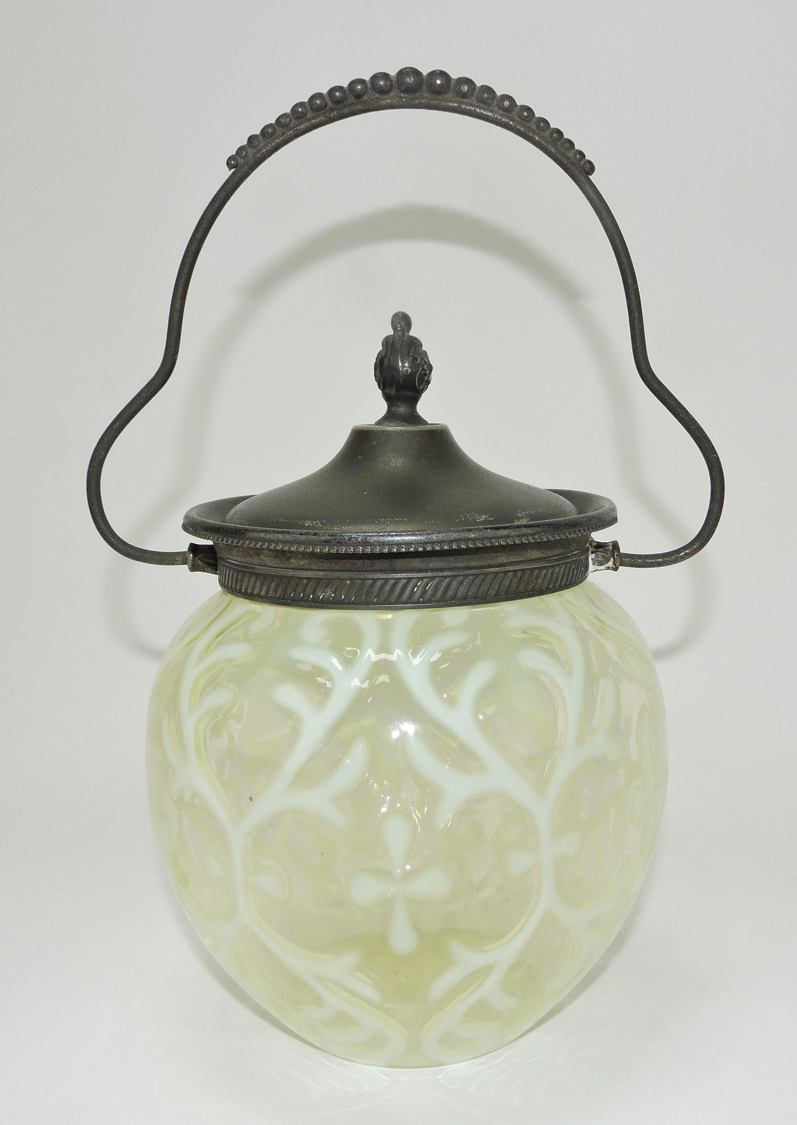 Vaseline opalescent Spanish Lace: biscuit jar