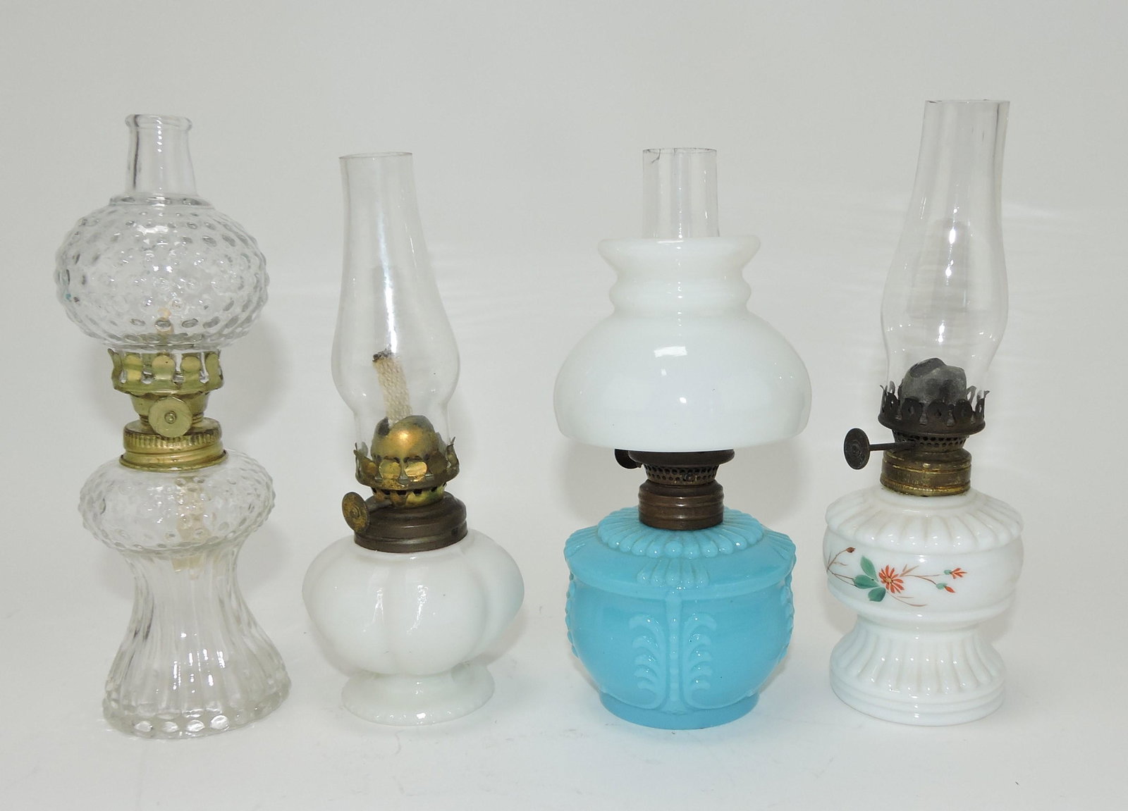 Lot of 4 miniature oil lamps: .