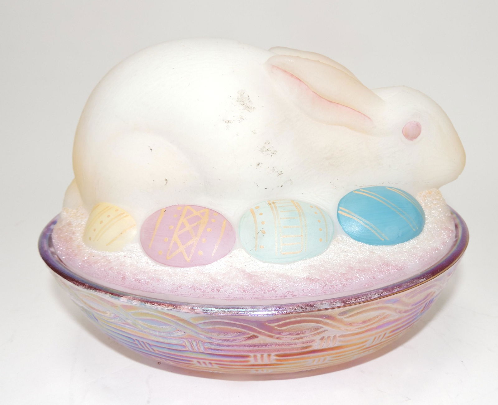 Fenton Easter Bunny covered dish (1 of 1)