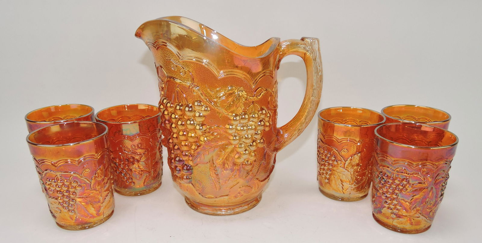 Imperial marigold carnival glass grape (1 of 1)