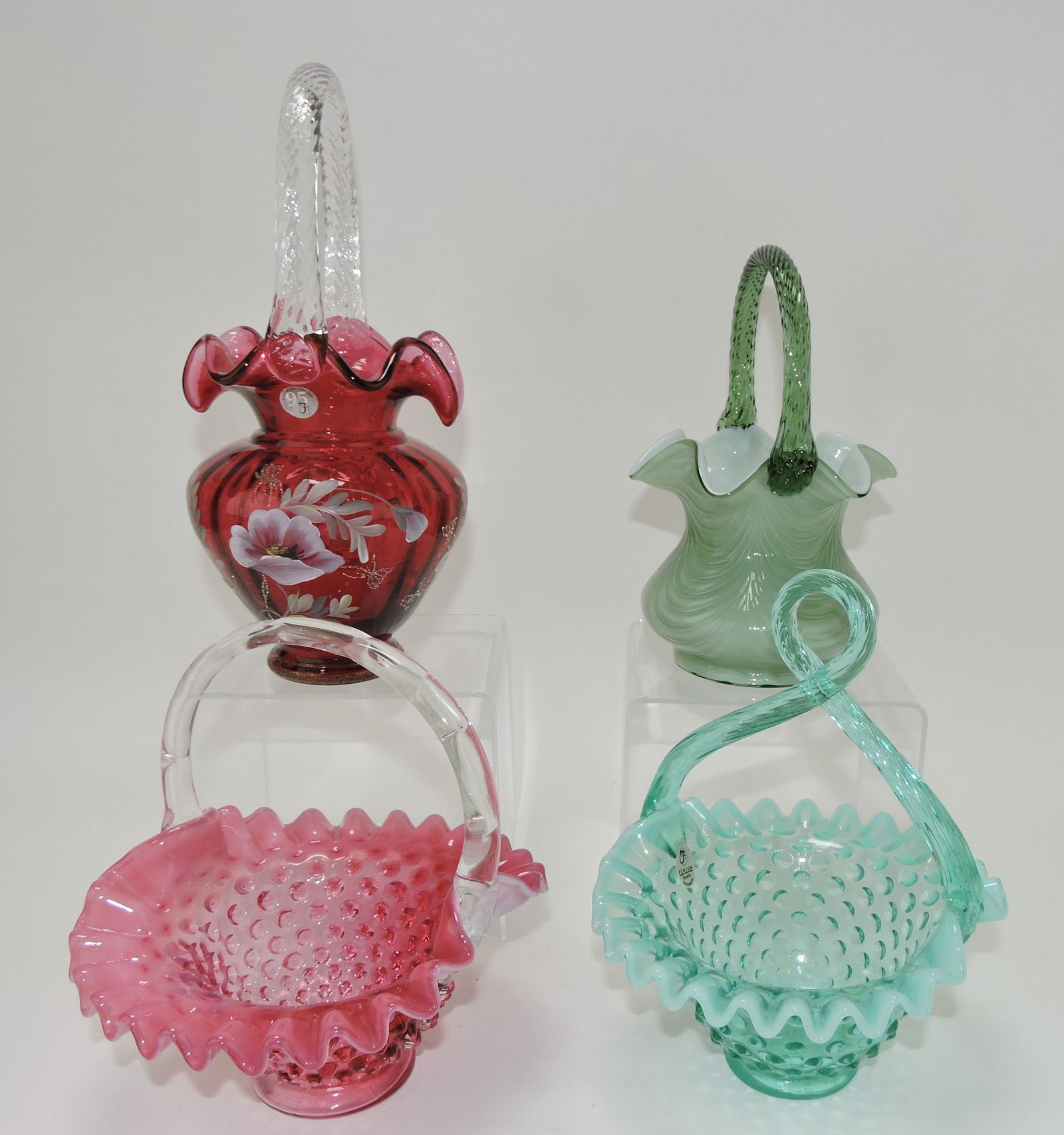 Fenton lot of 4 baskets (1 of 1)