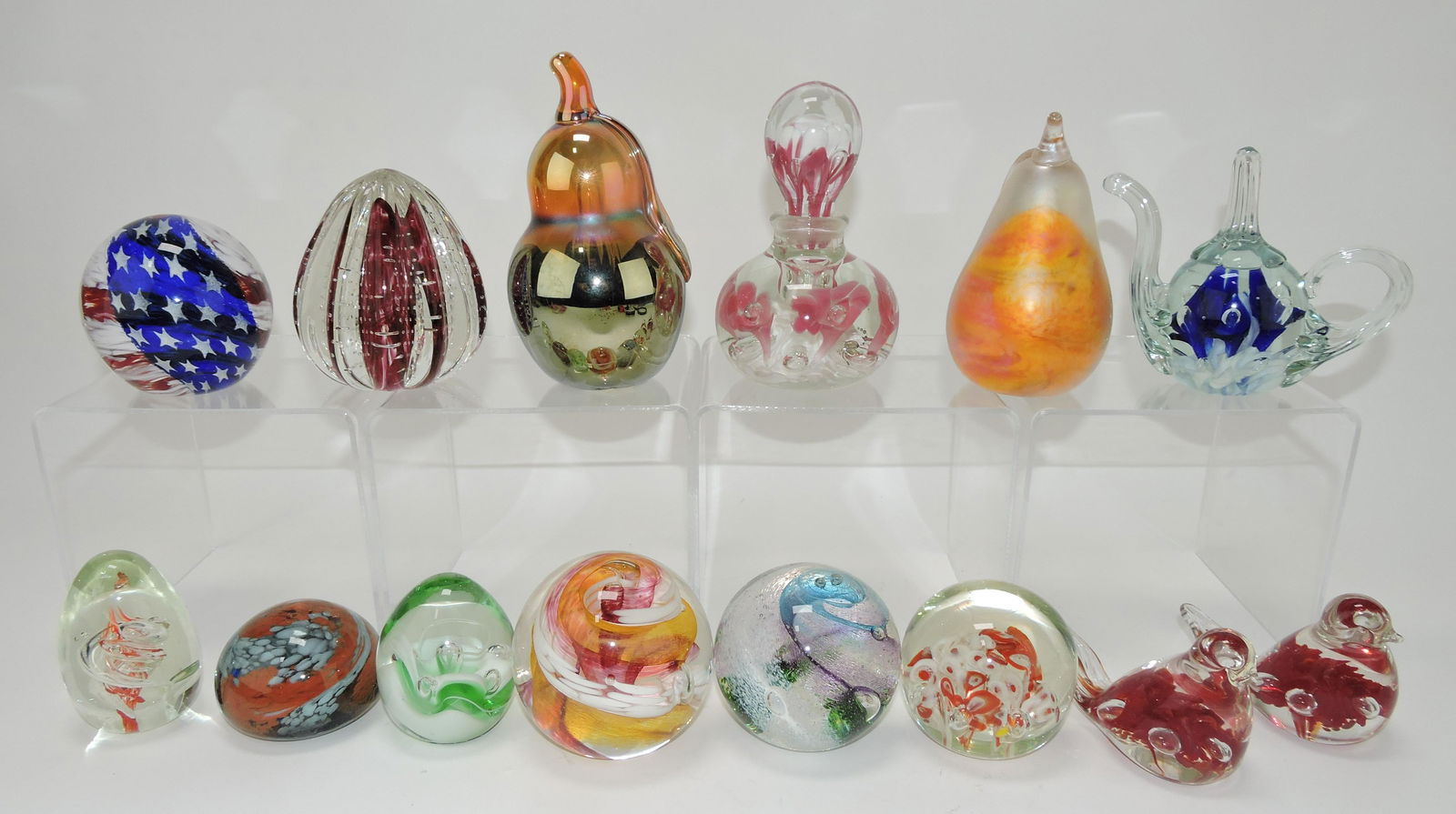 Lot of 14 paperweights: St. Clair, (1 of 1)