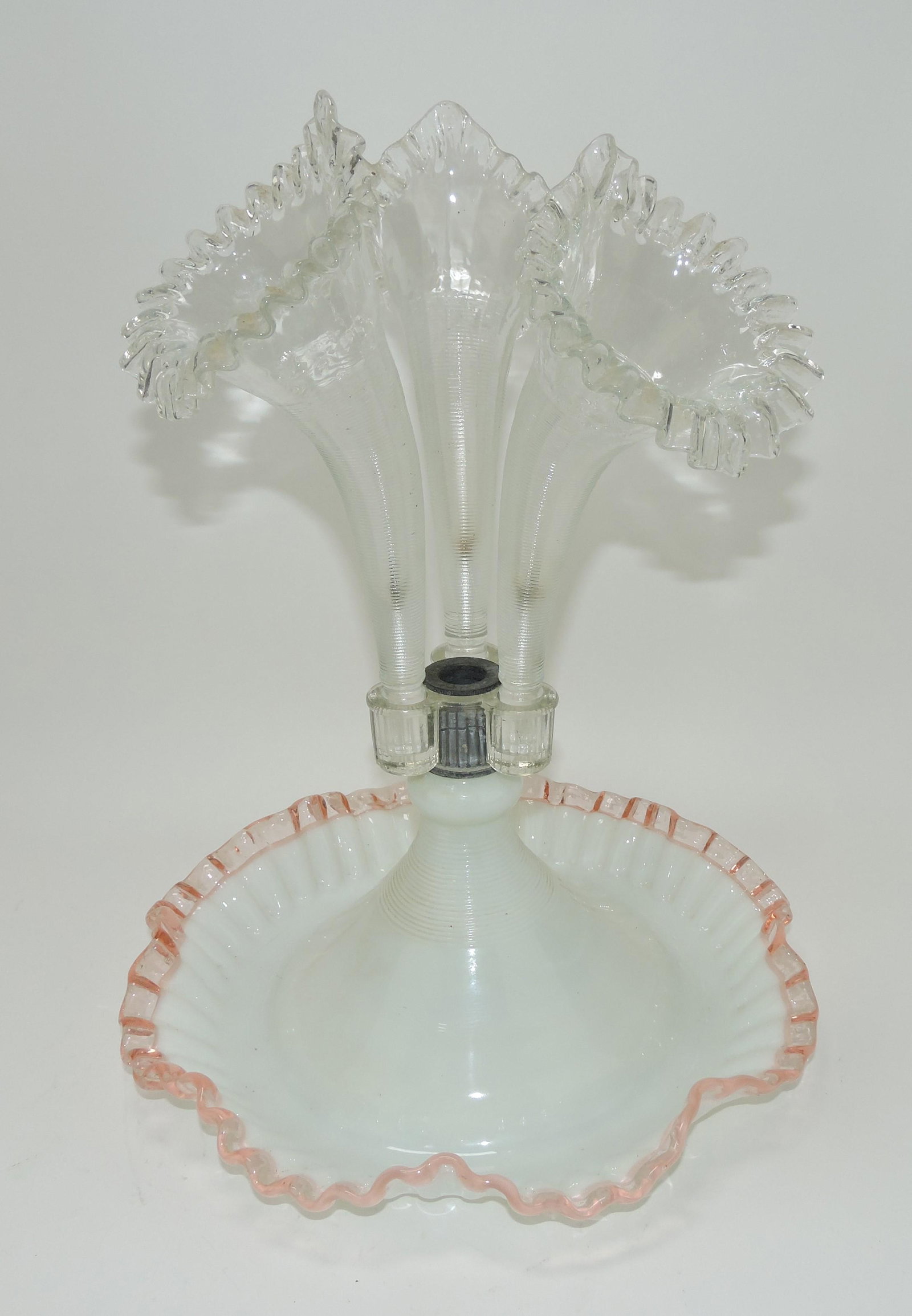 Pink crest epergne, 15", missing: center horn