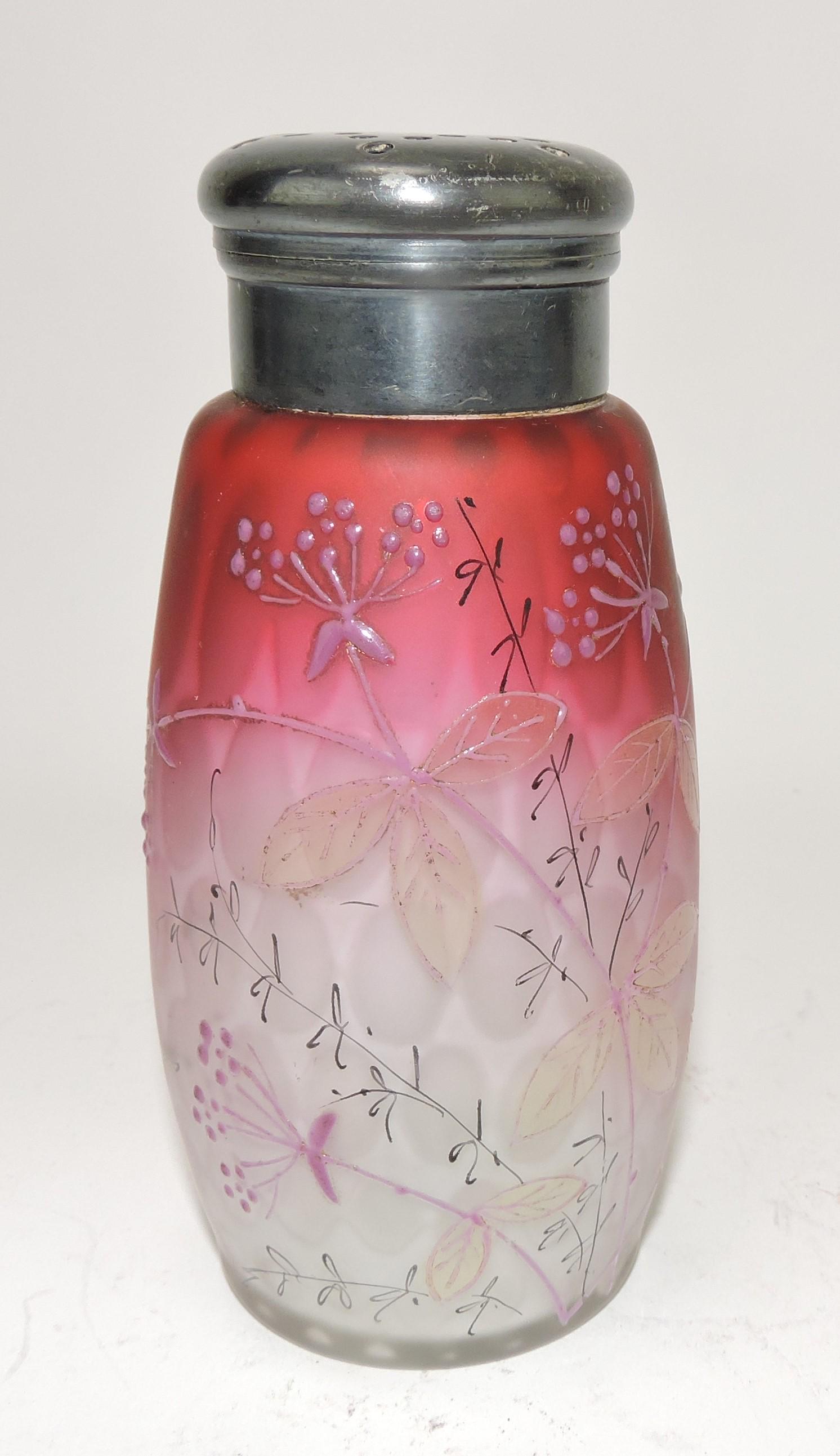 Mt. Washington raspberry quilt sugar: shaker with enamel flowers, 5"