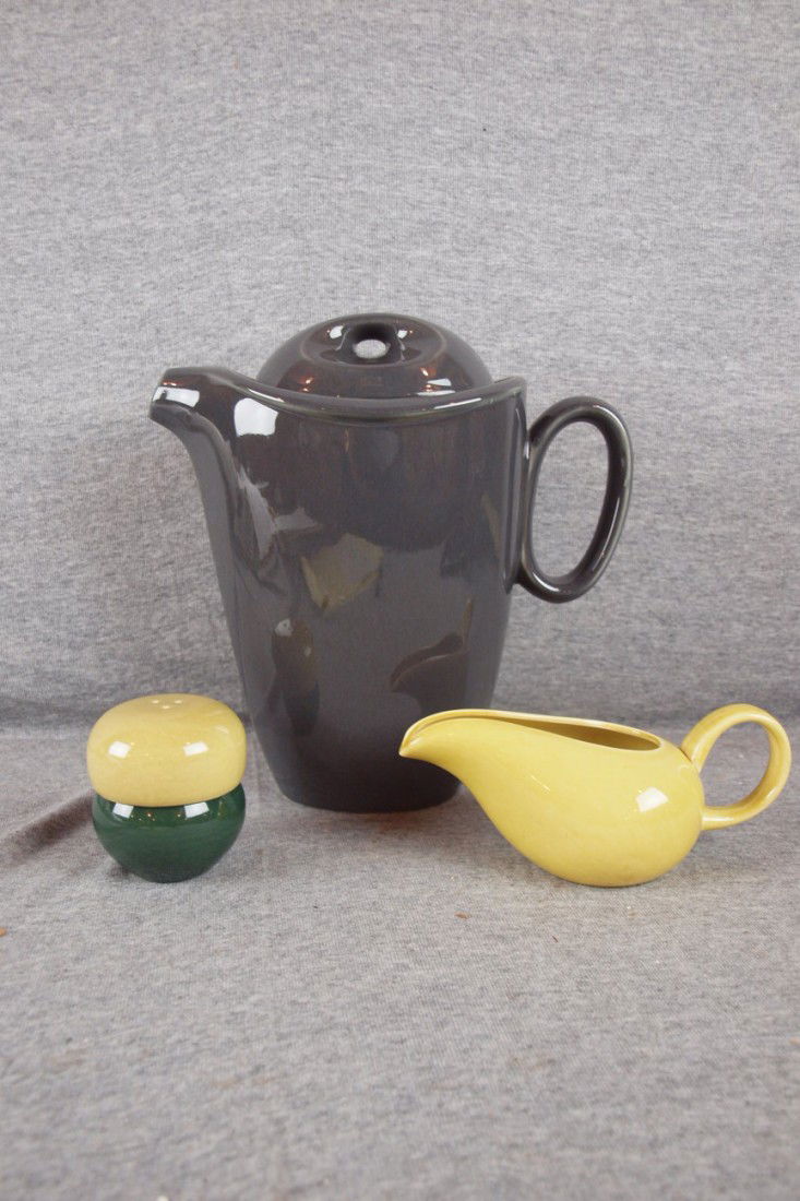 Homer Laughlin grey Epicure coffee pot AND Russel W: Homer Laughlin grey Epicure coffee pot AND Russel Wright creamer and stack salt & pepper
