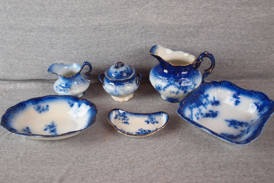 LaBelle flow blue lot of 6 items, hairline to pitc: LaBelle flow blue lot of 6 items, hairline to pitcher