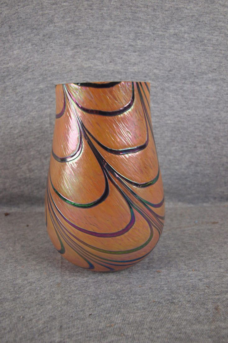 Loetz type art glass vase, 7": Loetz type art glass vase, 7"