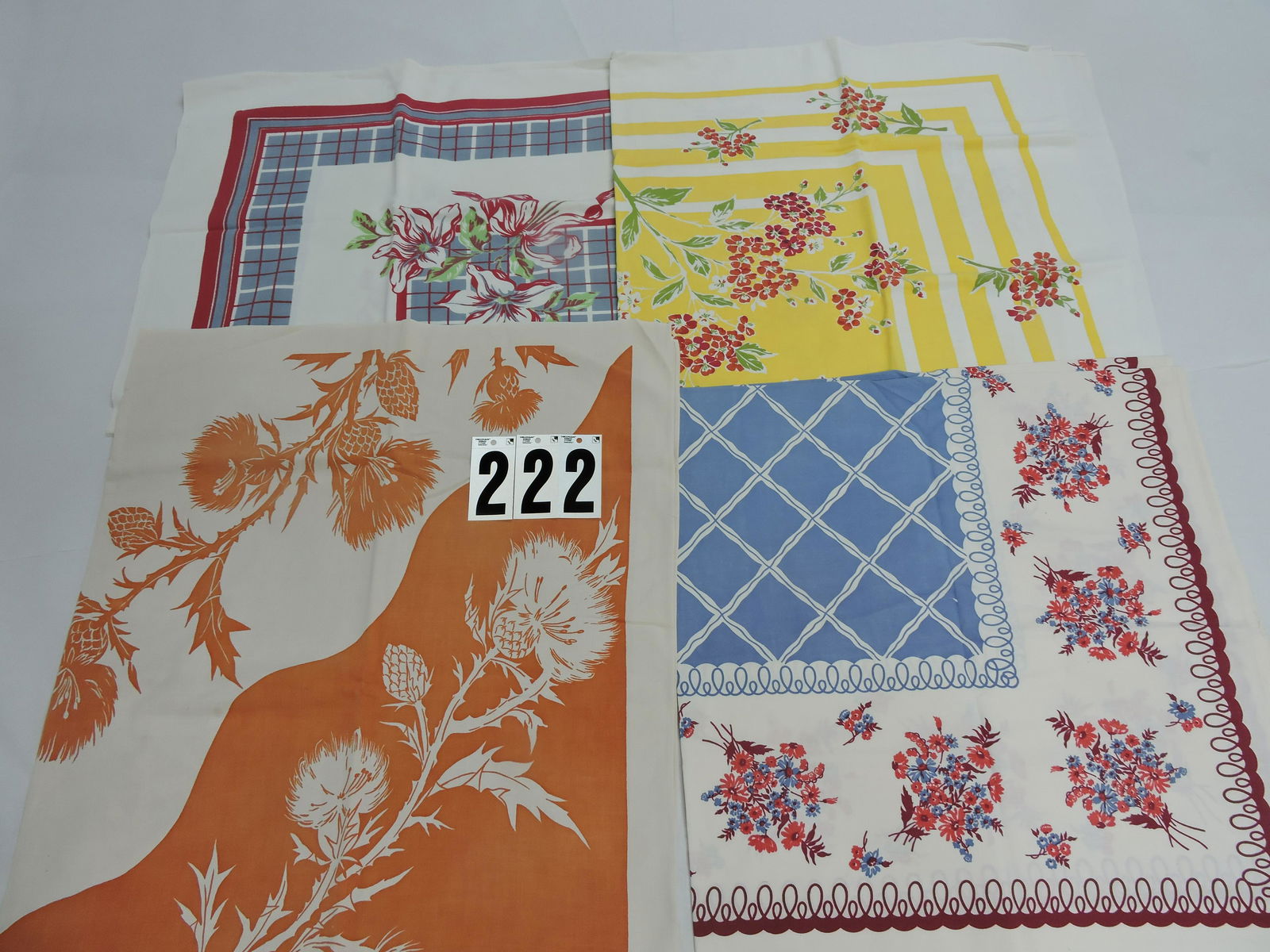 Lot of 4 vintage tablecloths (1 of 1)